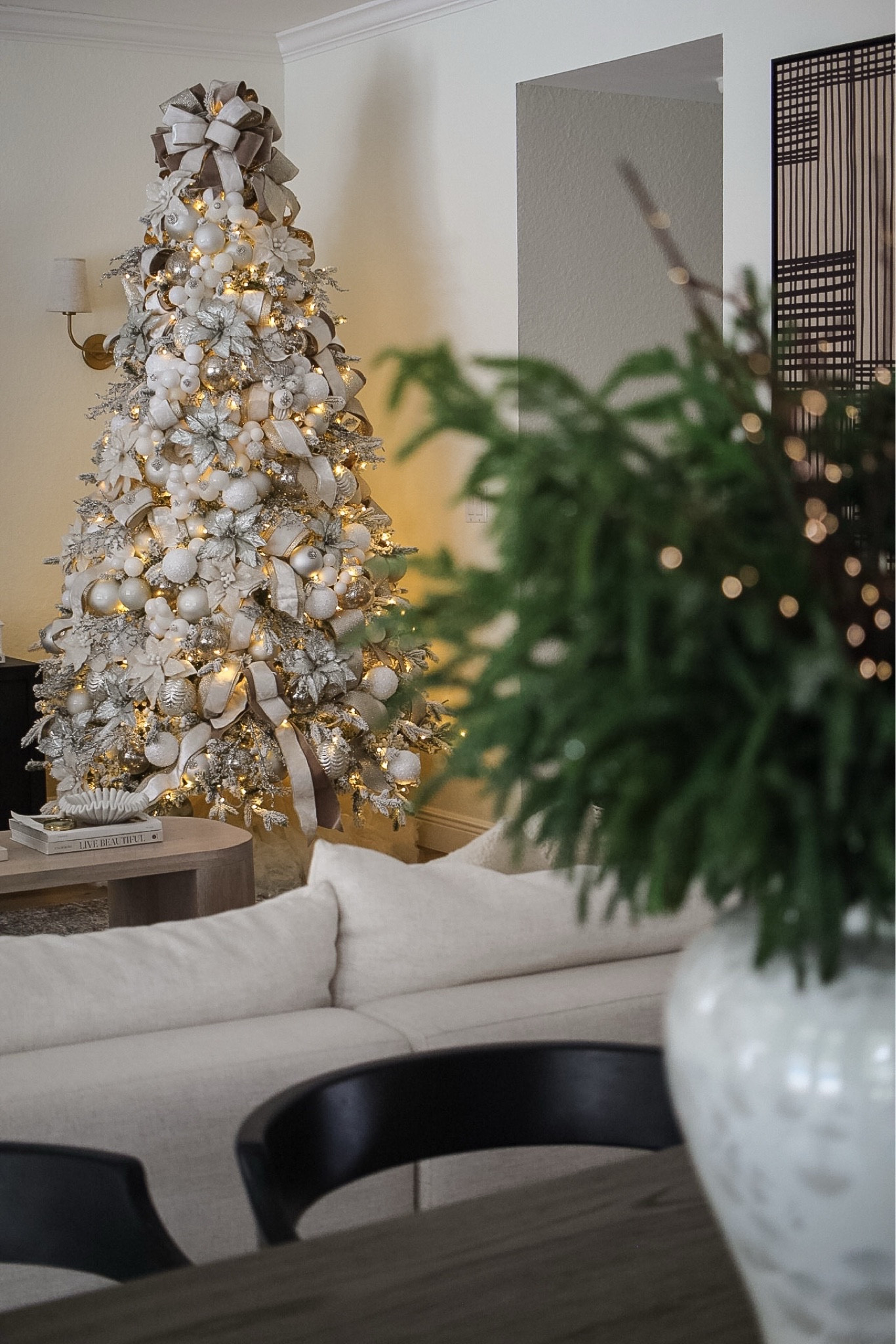 Christmas Decor

#Christmasdecor #cljsquad #amazonhome #organicmodern

#LTKSeasonal #LTKVideo #LTKStyleTip