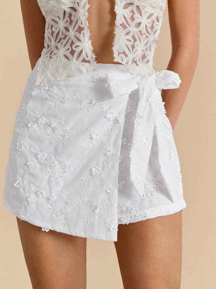 SHEIN BAE Solid White Textured Embroidered 3D Floral Tie-Up Beach Holiday Skirts/Pants, Spring/Summer | SHEIN