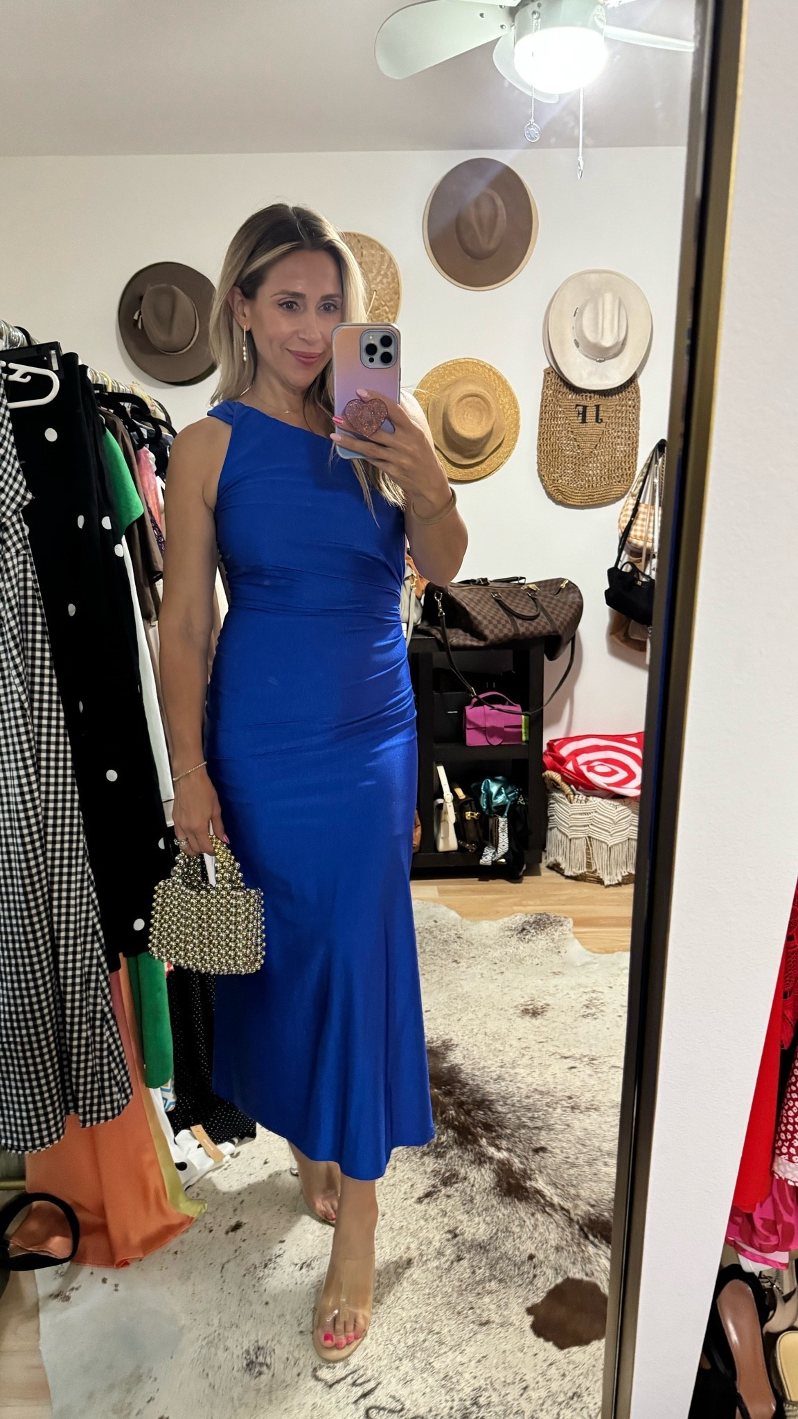 The most flattering dress! Hugs all your curves but also hides any imperfections 🦋 On sale right now and almost sold out !

#LTKootd #LTKSaleAlert #LTKWedding