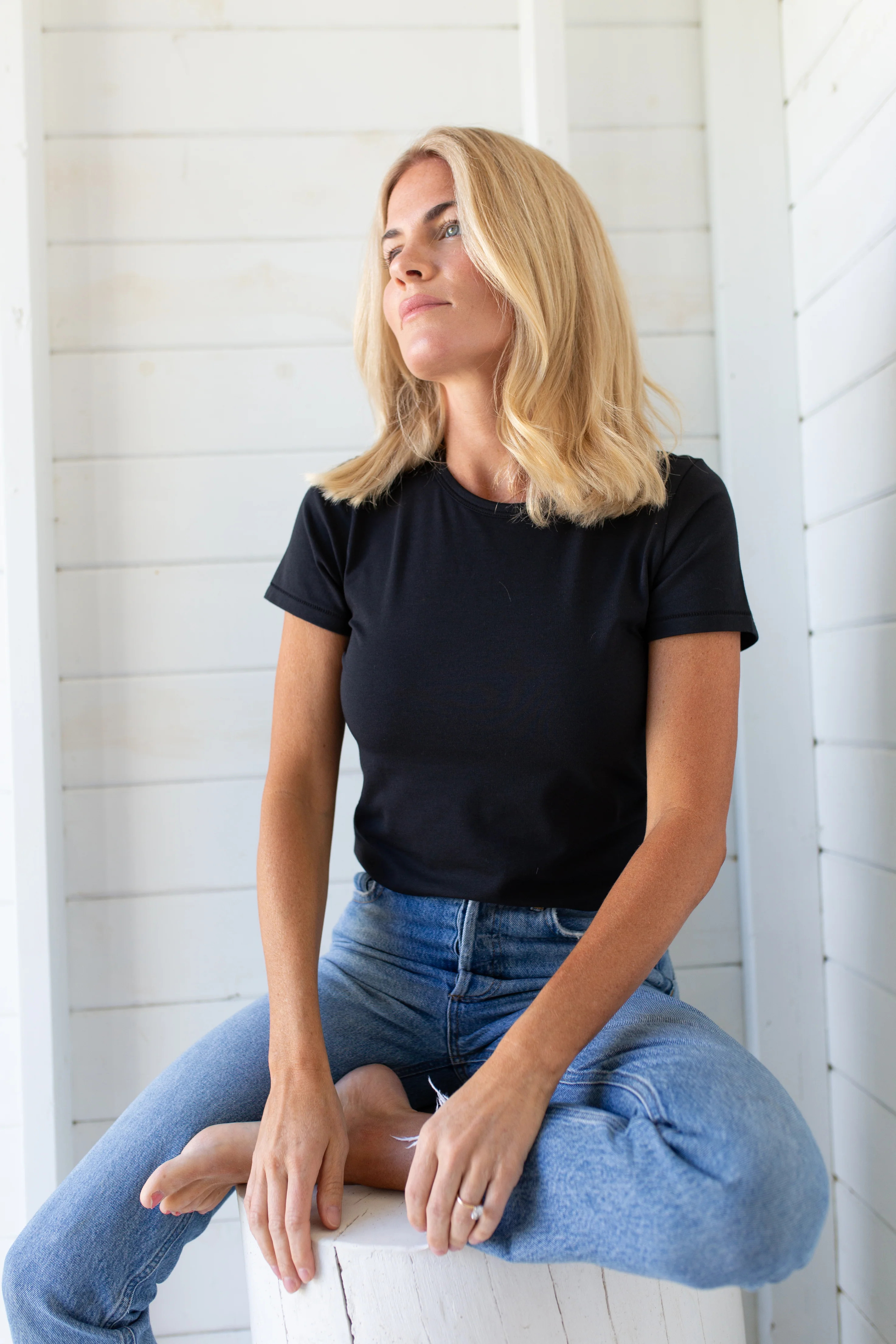 Short Sleeve Fitted Crew Tee - Black | Marea