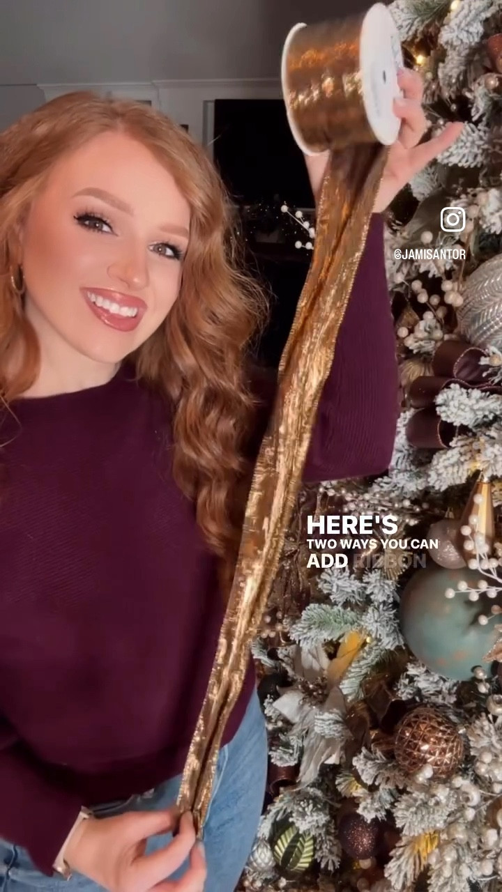 Two ways to do your ribbon on your tree ! Links for the ribbon I used here 


#LTKHoliday #LTKGiftGuide #LTKSeasonal
