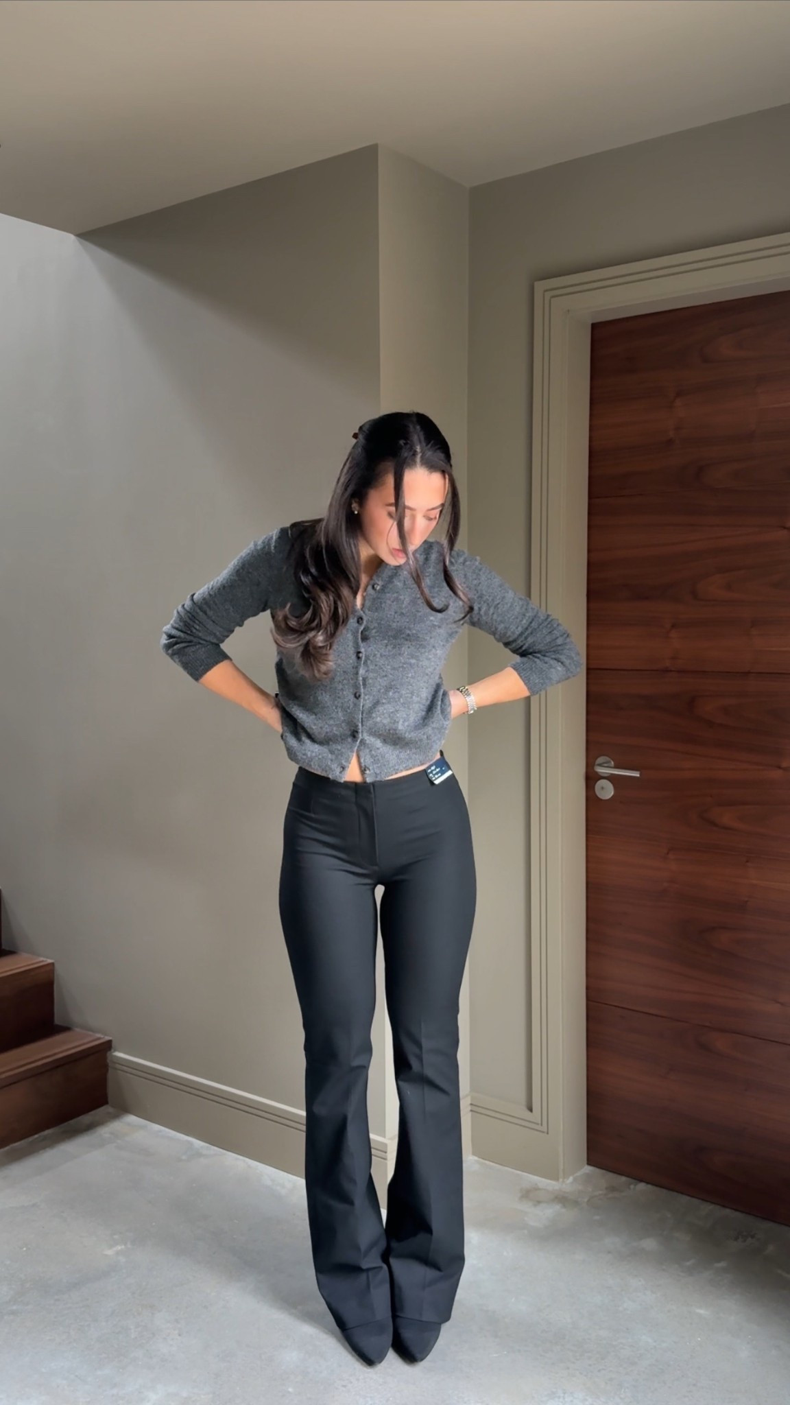 The most flattering tailored trousers I own.
High-waisted, elongating and easy to dress up or down - exactly the kind of staple that makes building outfits simple. Available in short, regular and long - I wear size w26 in long (I’m 5 foot 9) 🖤 tailored trousers, capsule wardrobe, flattering fit, high waisted trousers, wardrobe staples

#LTKootd
