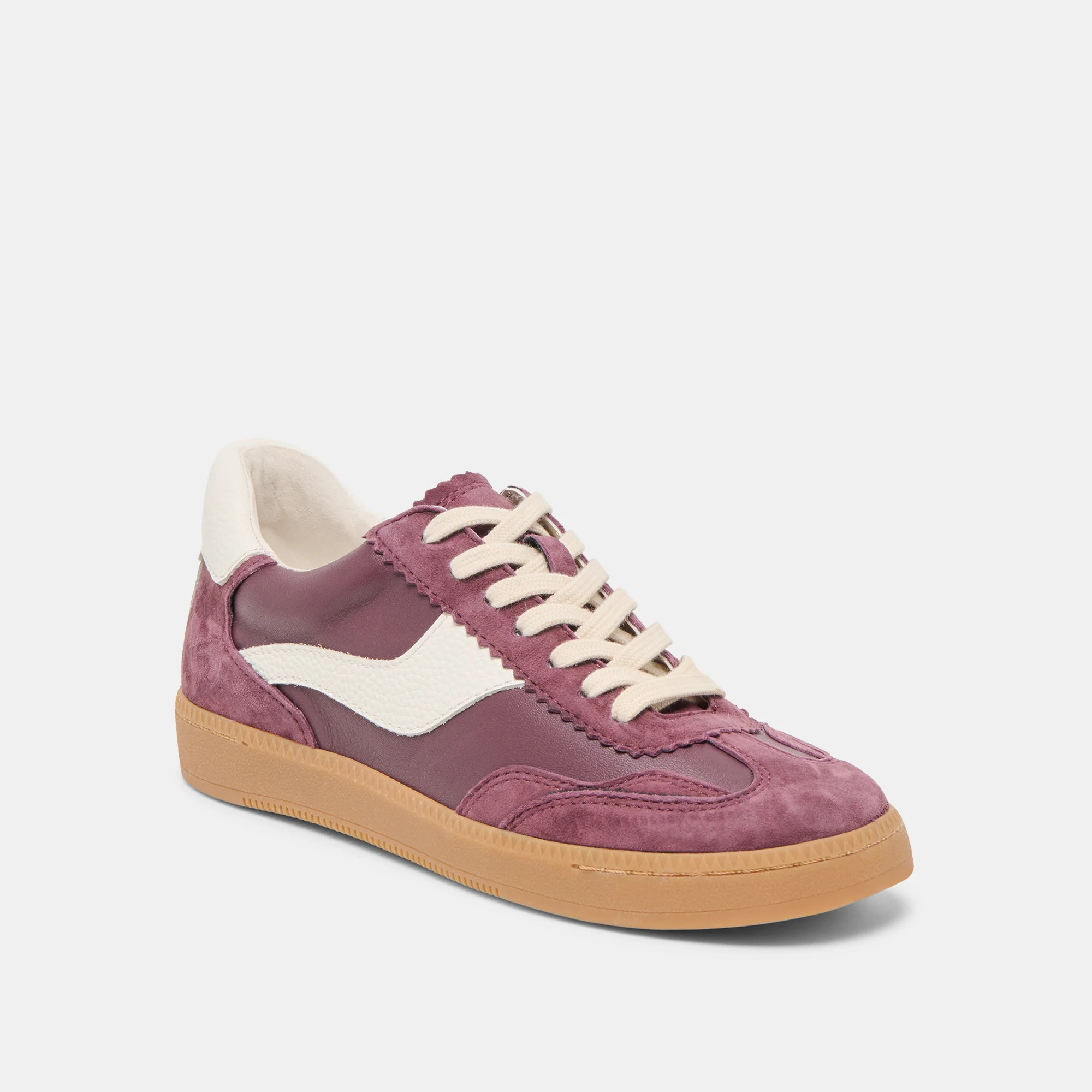 Notice Sneakers Cranberry Suede | DolceVita.com