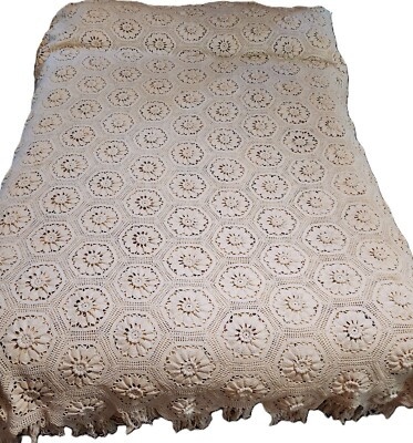 Antique Ecru Coverlet BEDSPREAD, puffy crocheted, floral medallion, 75x90 +Fring | eBay | eBay US