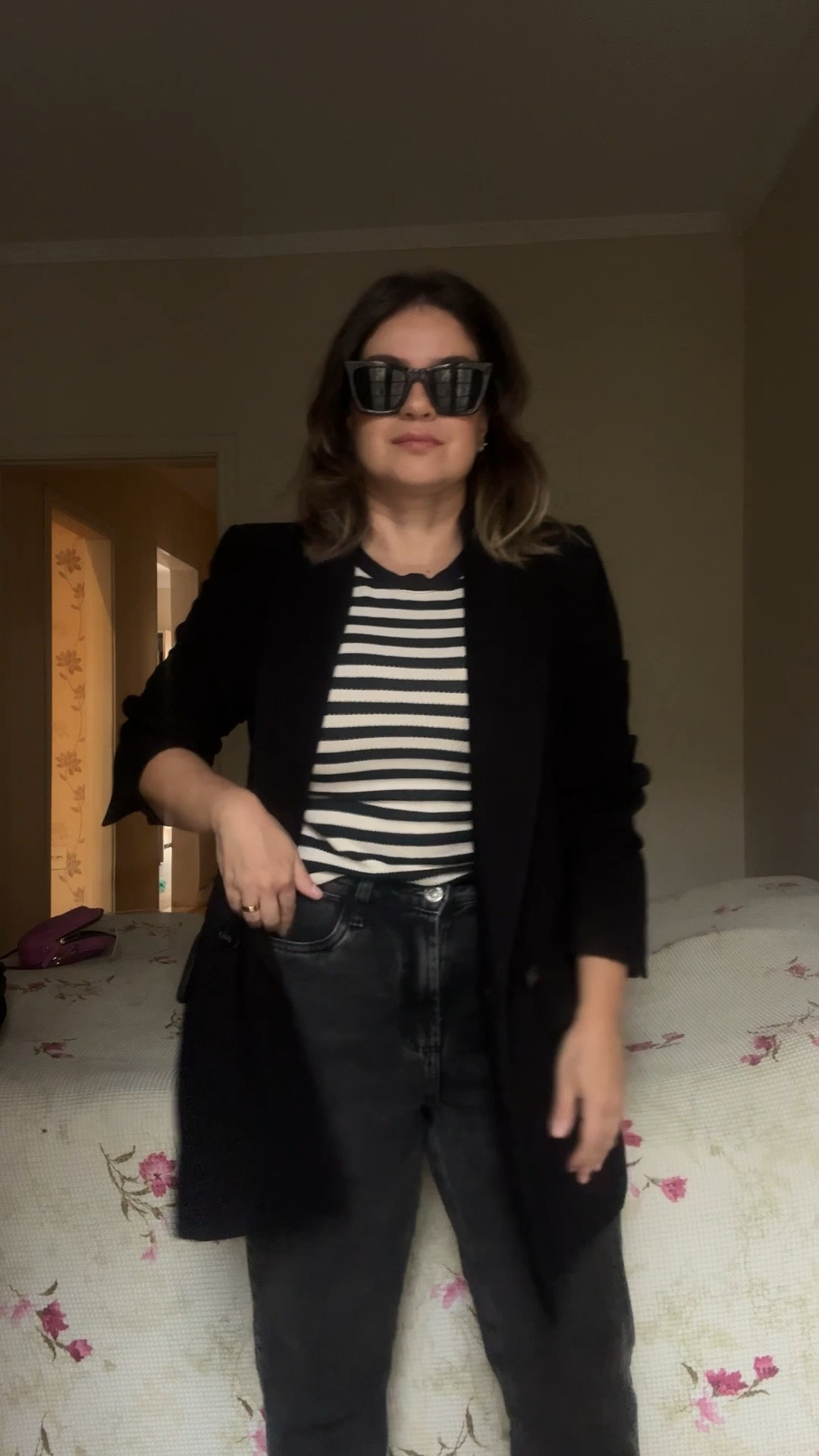 Look preto e branco. Uma blusinha listrada salva qualquer look ! 

#LTKbrasil #LTKlookdetrabalho