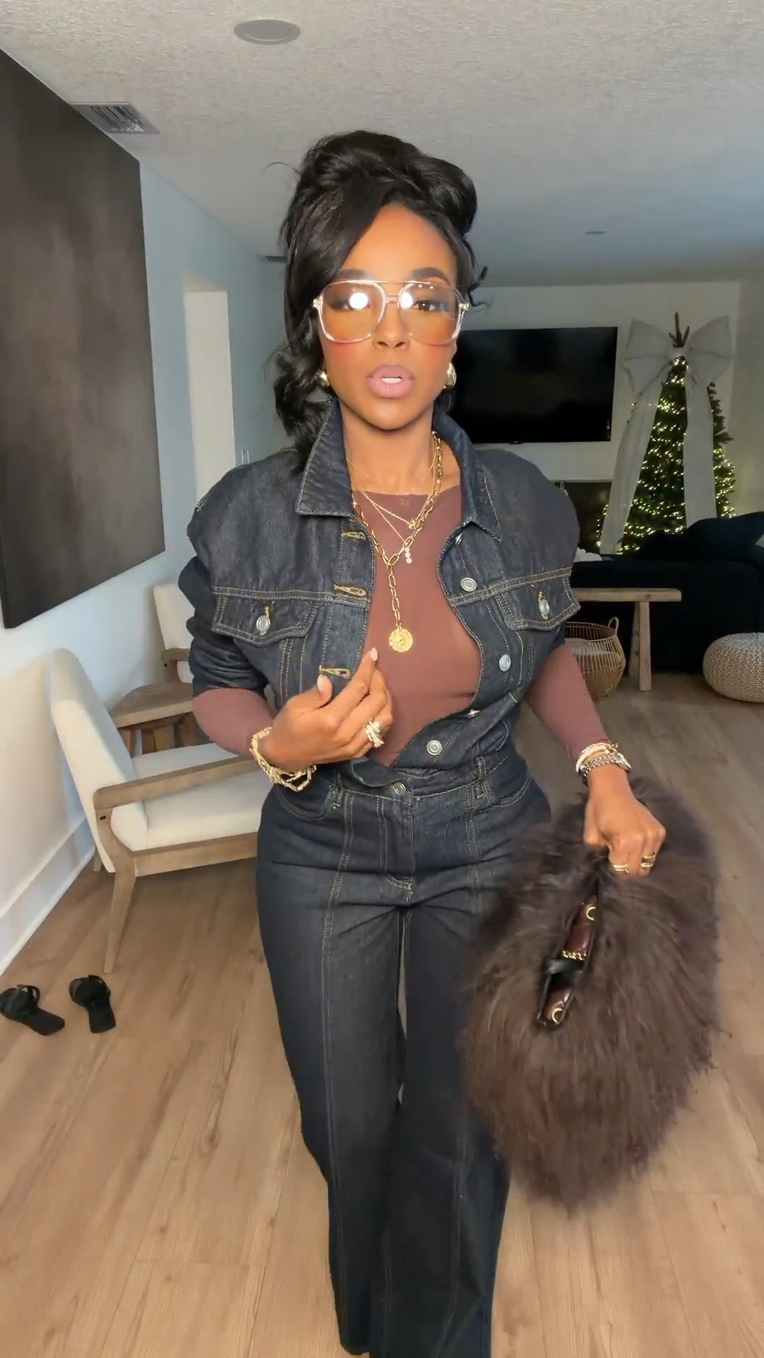 Scroll to shop this dark denim moment 🖤

This look is giving elevated casual—dark wash denim styled with rich tones and layered accessories makes it feel instantly more put-together and chic.

Perfect for dinners, casual nights out, or everyday elevated looks.

📏 Measurements: 5’4”, 140 lbs, 34D bust, 27” waist, 40” hips

Follow me on Instagram and YouTube @kirasfashionfinds

#LTKvlog #LTKPetite #LTKootd