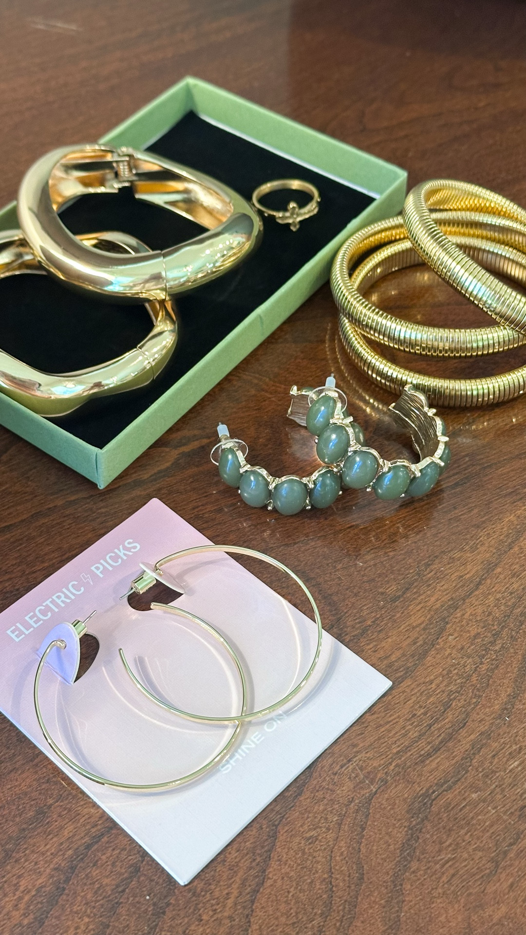 Updating my jewelry collection little by little! Here are my most recent finds!✨

#LTKFindsUnder50 #LTKSeasonal #LTKSaleAlert