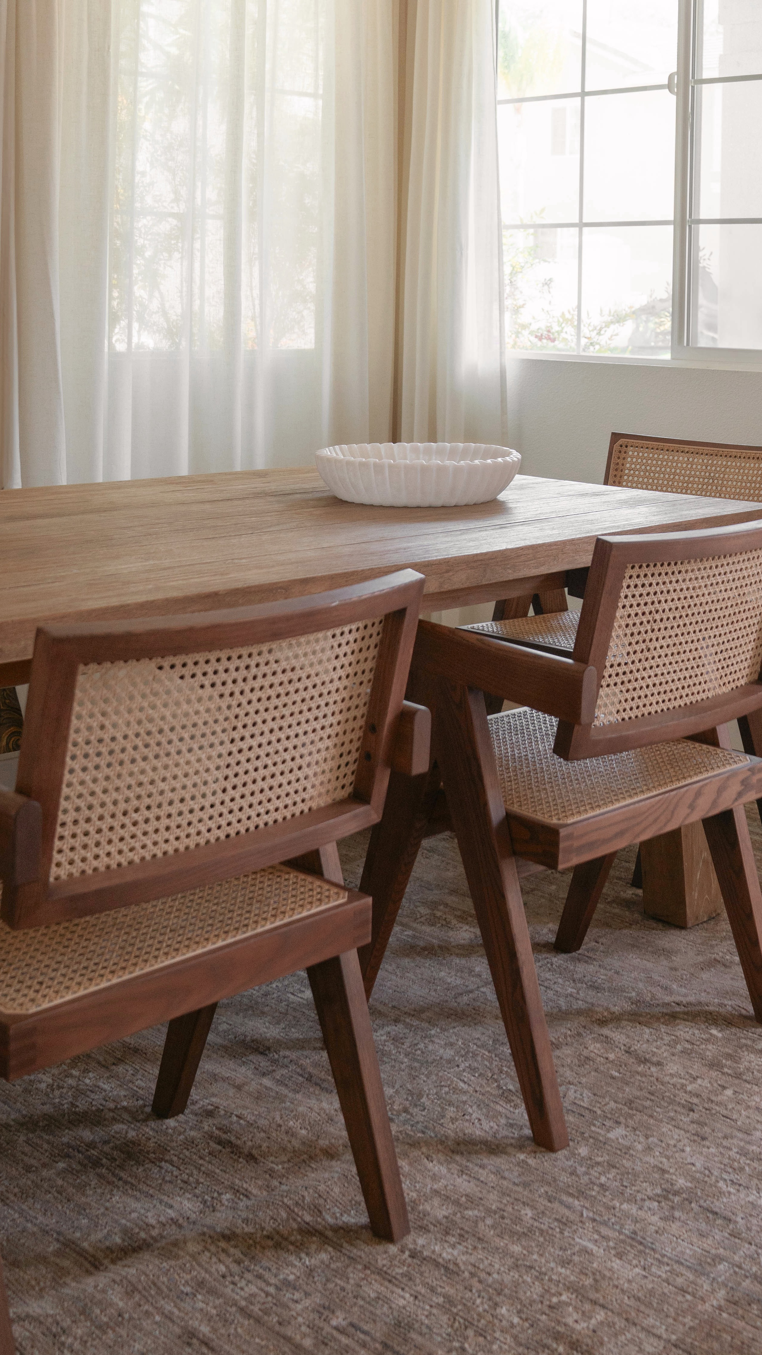 Finally found the rug that pulls the whole dining room together 🤎 

It’s giving cozy, collected, and just the right amount of moody.

This is the Ardith rug from @joonloloi — and honestly, it’s even better in person.🤎

It's not available for me to link here on LTK, but I've linked similar options. If you want this exact look, search "Ardith" on the Joon Loloi website 🤎


.
.
.
. #NeutralHome #OrganicModern #CasaChicollo #InteriorGoals #JoonLoloi #ModernOrganic #RugLove

#LTKHome #LTKHome