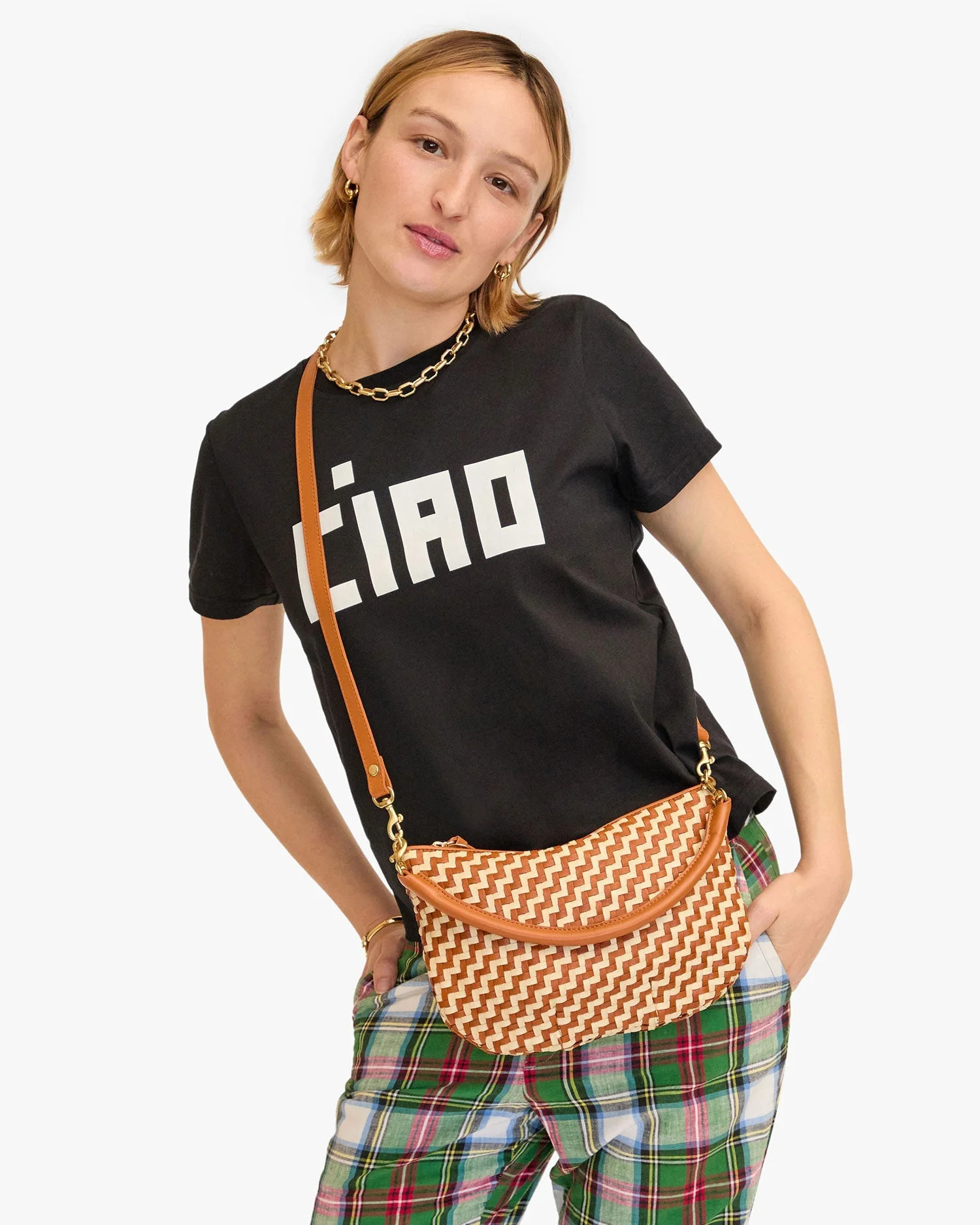 Petit Moyen | Clare V.