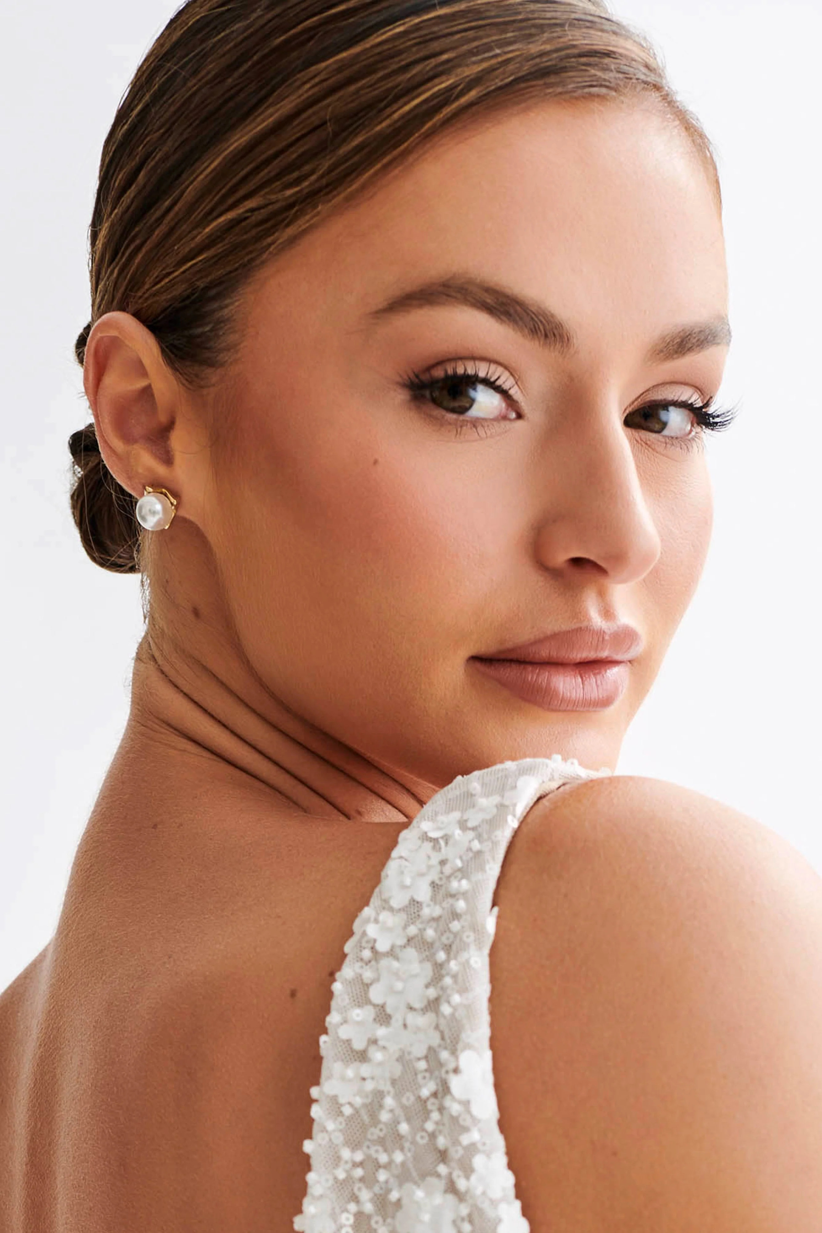 Lovestruck Pearl Earrings - Gold | MESHKI US