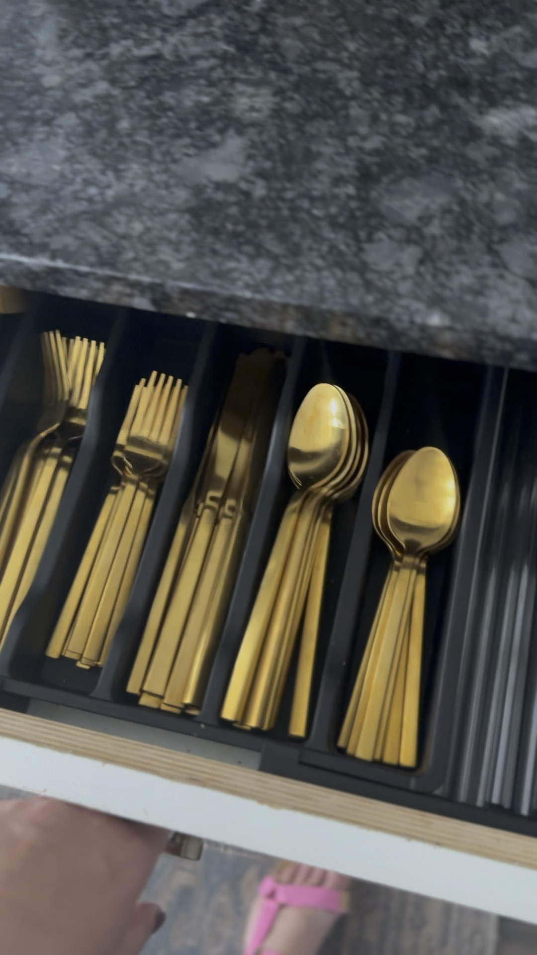 The prettiest drawer in my kitchen ✨🙌🏻 Now I want to organize the rest 99 drawers 😂
#amazon #homeorganization #silverwear #goldutinsils #kitchenorganization 

#LTKHome #LTKFindsUnder100 #LTKStyleTip