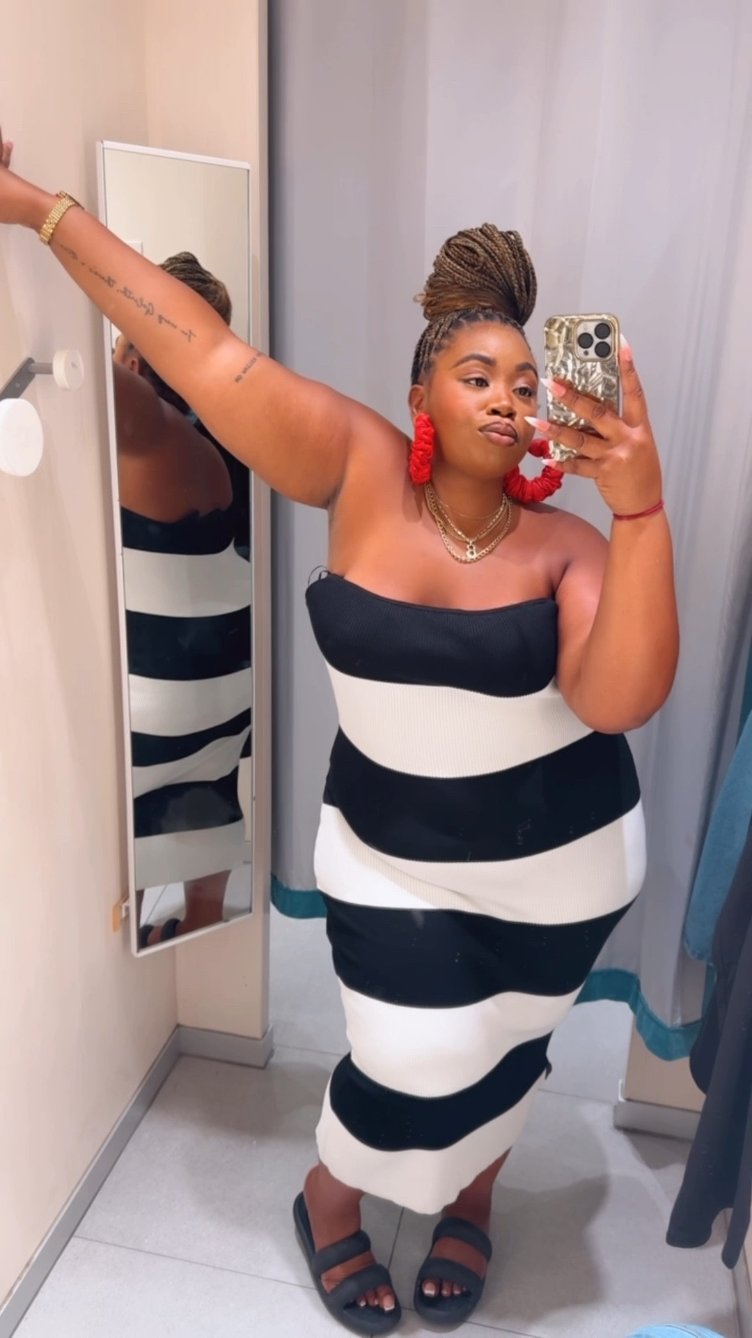 Hey curvy beauties! 

I went to H&M and found the perfect tube dress for brunch, a day party, or even vacation! 

Curvy girl approved! 

#LTKFindsUnder50 #LTKSeasonal #LTKPlusSize