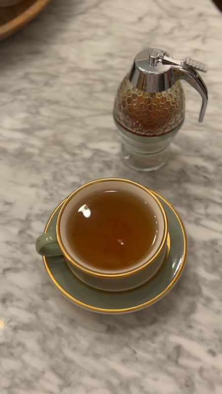 Honey dispenser
Tea 
Tea pot 

#LTKhome