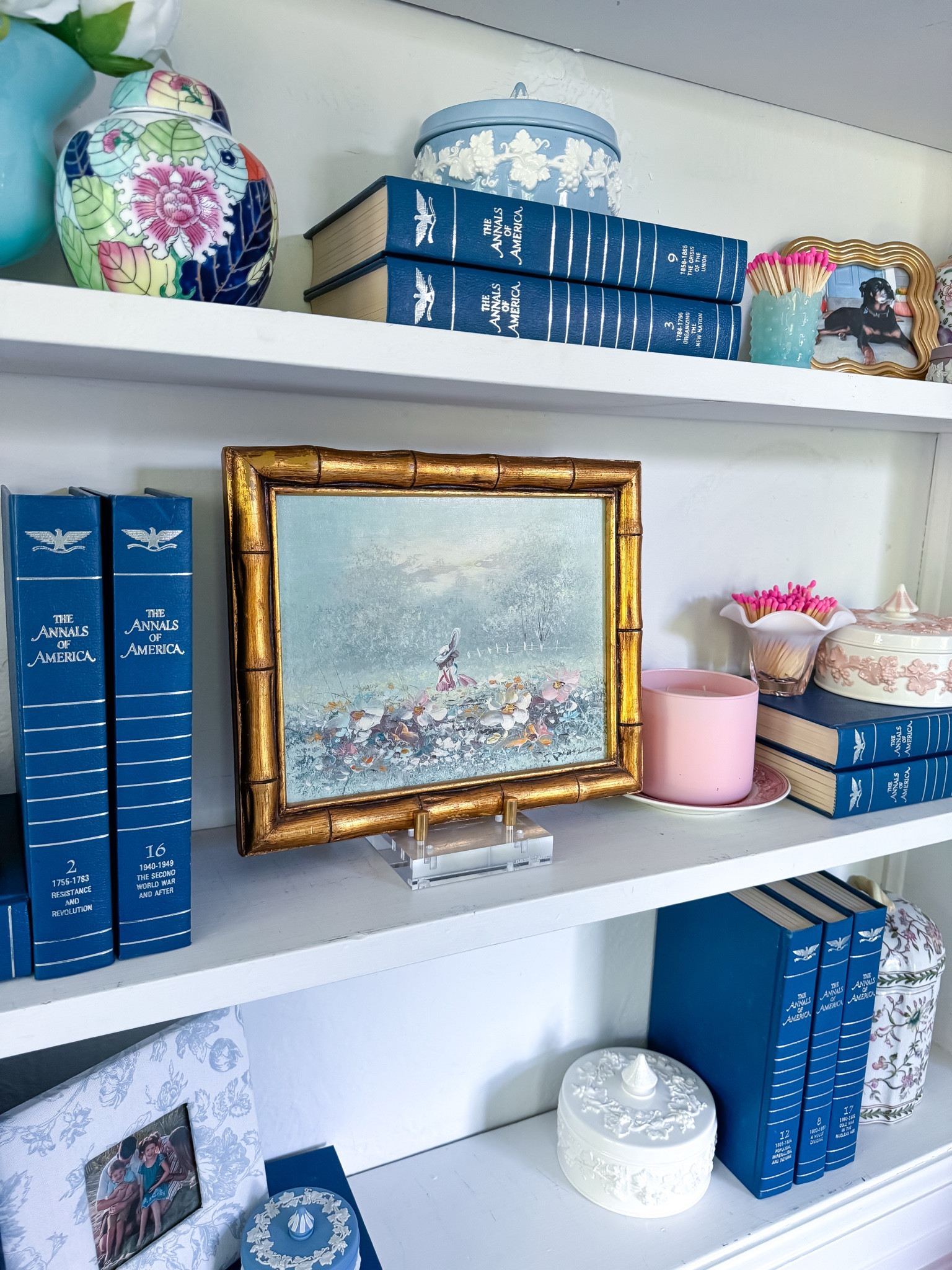 The perfect acrylic easel 💕

#LTKHome #LTKSeasonal #LTKFindsUnder50