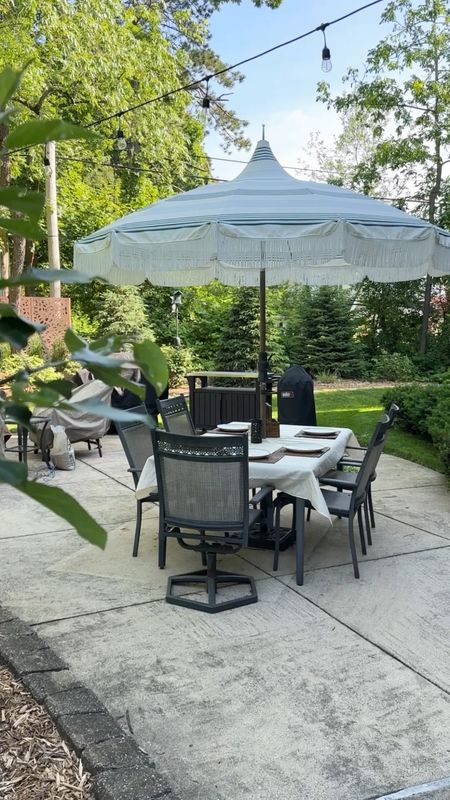 Obsessed with these outdoor table finds!

This fringed, scallop, striped patio umbrella is what preppy vintage dreams are made of.  It’s so cute when the fringe blows in the breeze. 

The outdoor tablecloth accommodates the umbrella hole, which is a gamechanger! It’s water-resistant and machine-washable.

And, the rechargeable umbrella lights brighten things up at night! I chose the warm lights but they also come in cool.

Umbrella | patio | deck | backyard | summer | outdoor living



#LTKFindsUnder50 #LTKFindsUnder100 #LTKHome
