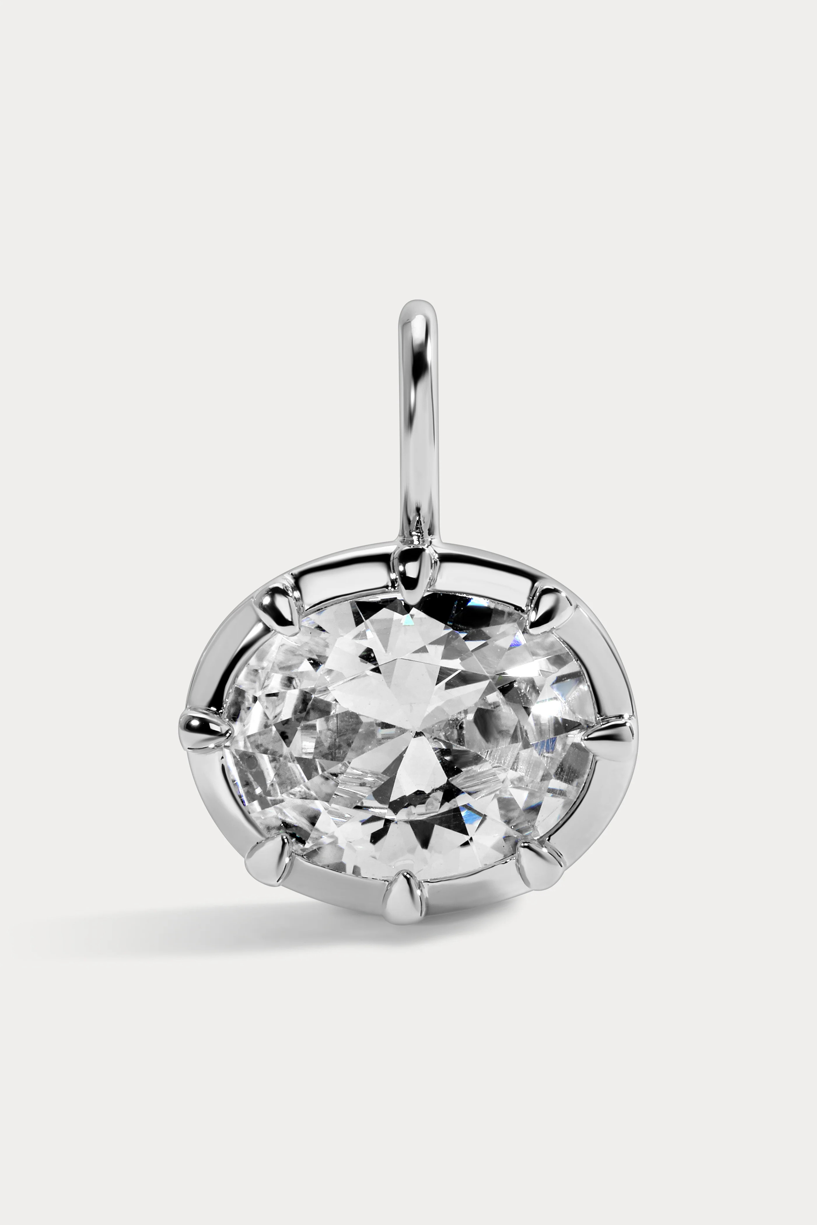 Mara Oval Charm | Lili Claspe
