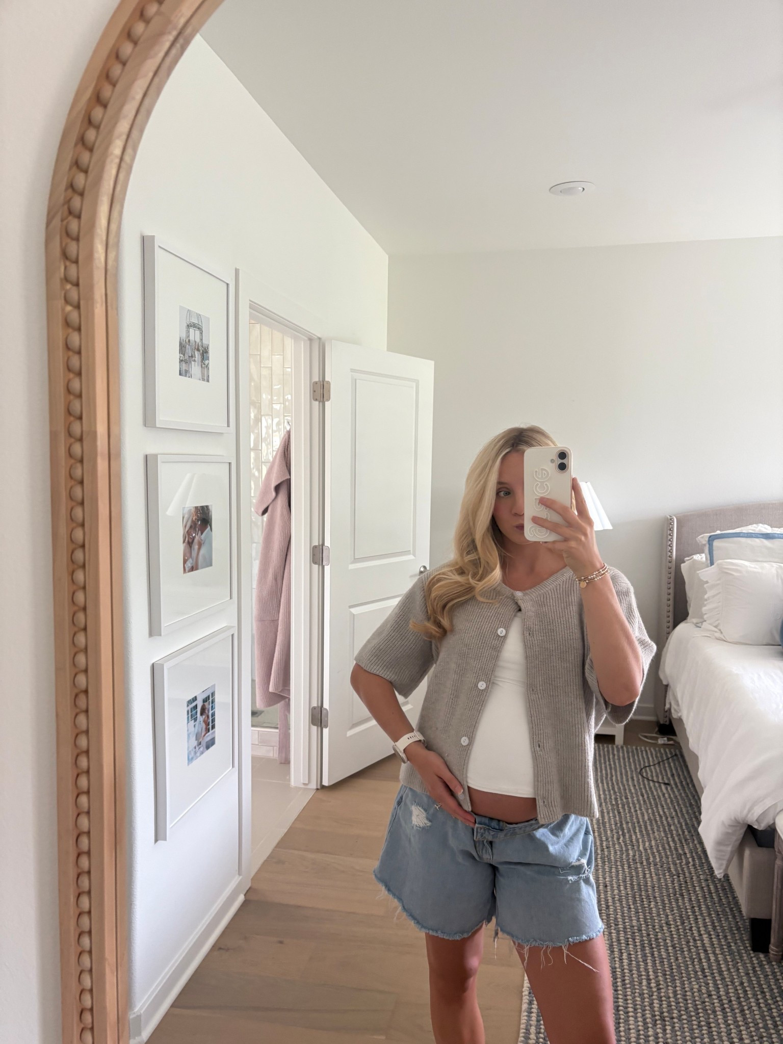 the perfect fall transition sweater!!

#LTKSeasonal #LTKFindsUnder50 #LTKBump