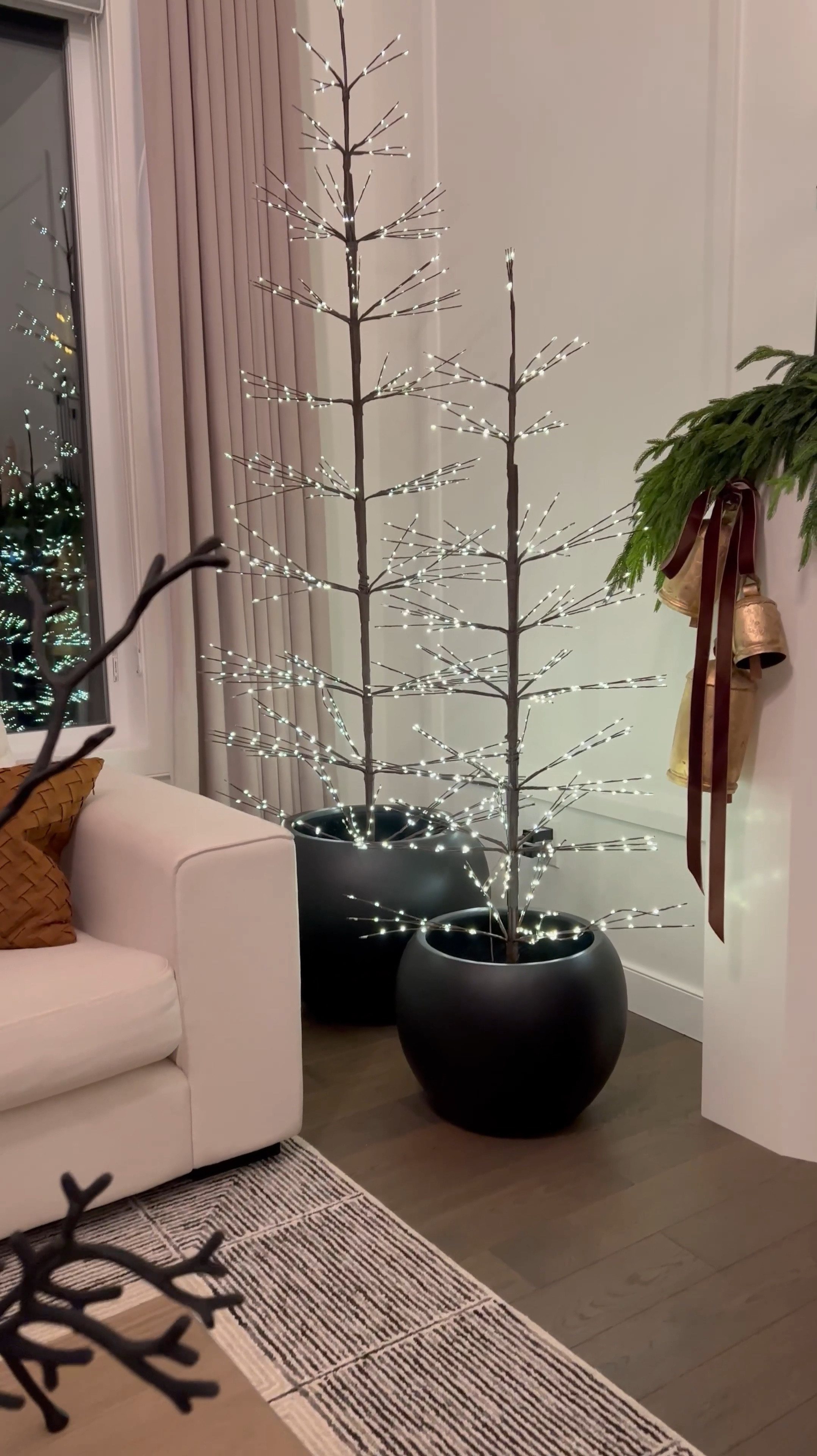 Hey friend! Shop my twinkle lights from Pottery barn ☺️ The planters are size medium and large 💕🫶🏽

#LTKHome #LTKStyleTip #LTKSeasonal