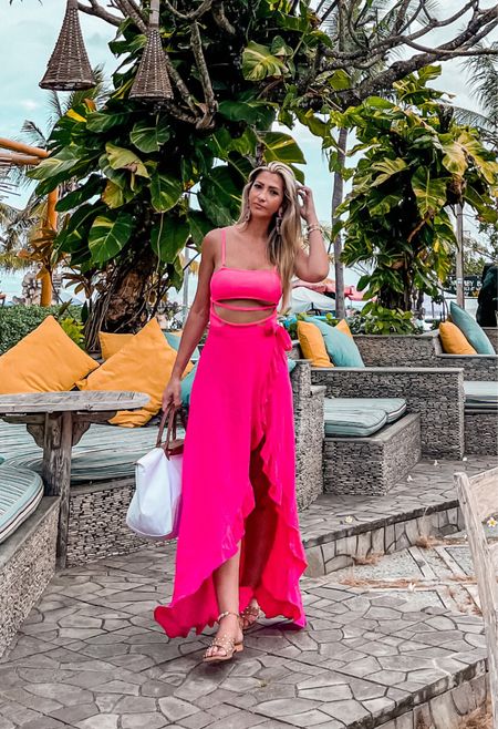 All pink look. Summer style. Beach and pool outfit. Pink cutout swimsuit. Cutout swimsuit. Pink swimwear. Pink beach wrap. Pink maxi skirt. Beige shoes. White shoulder bag. Longchamp.  #fashioninspiration #stylingideas #pink #pinkskirt #pinkmaxiskirt #beachwear #swimwear #vacation #beachfashion

#LTKstyletip #LTKtravel #LTKfit