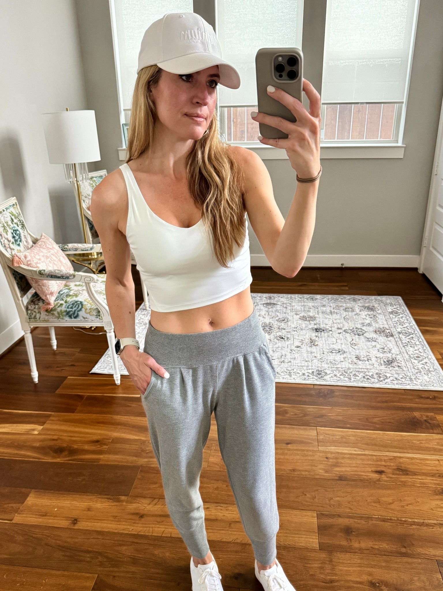 Casual Athleisure 

#everypiecefits

Joggers
Work out clothes
Athletic top
Work out top
Entryway
Foyer decor
Area rug 
Dining chairs


#LTKFindsUnder50 #LTKActive #LTKSaleAlert