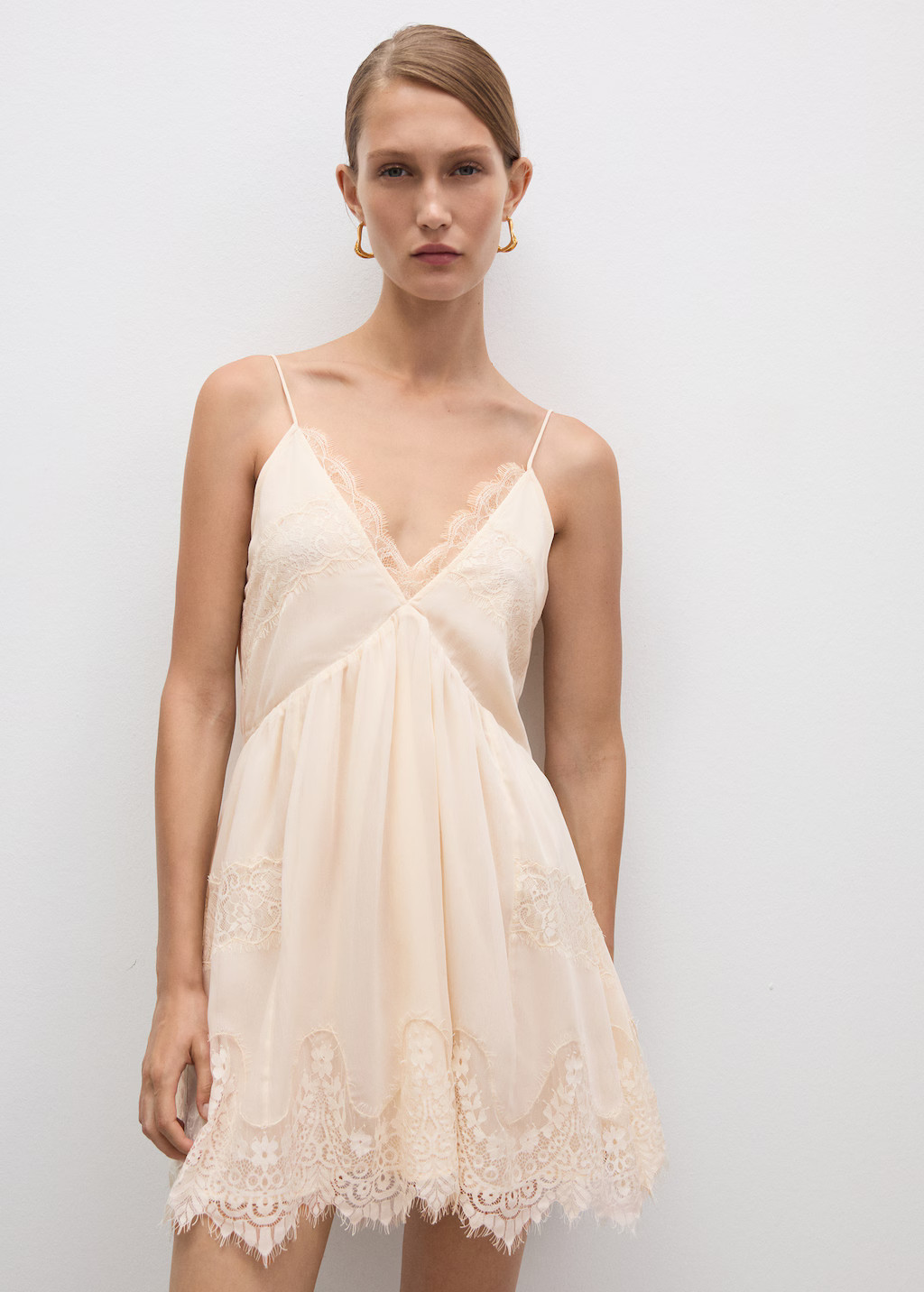 Lace short dress - Woman | MANGO USA | MANGO (US)
