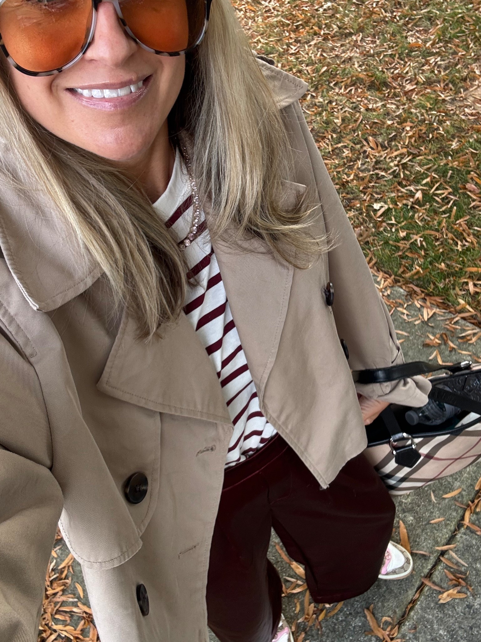 I truly wear these pants 2 times a week and every time someone asks me where to buy them.  So so good and will work through Christmas season! 

#LTKHoliday #LTKdayinmylife #LTKmomlife