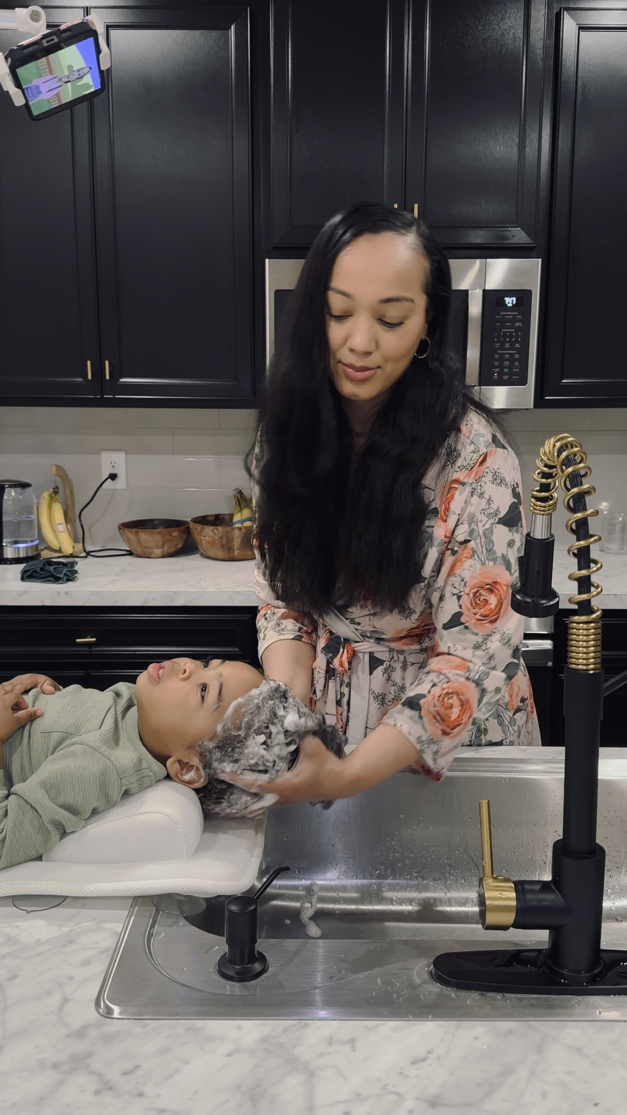 Bath pillow/mat for washing toddler/kids hair at sink. Portable Phone Stand with Overhead view for entertainment 