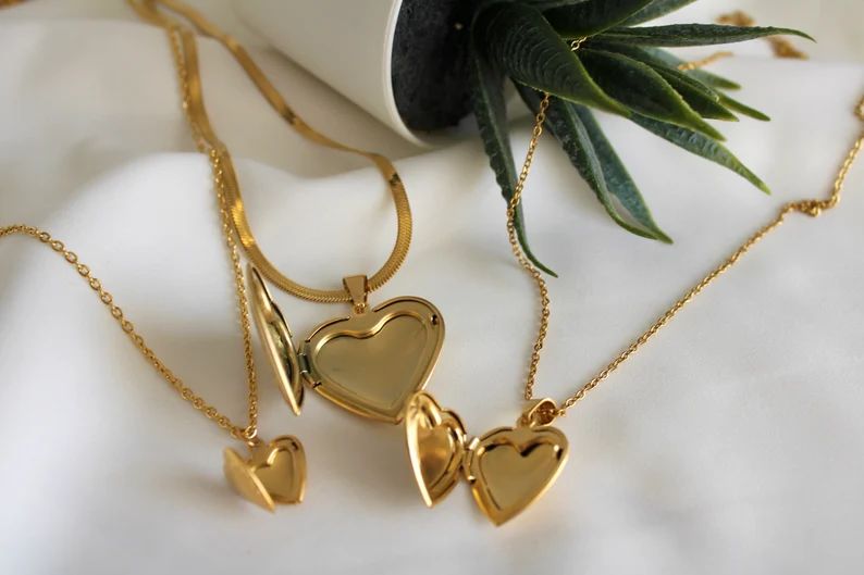 Gold Heart Locket Necklace Big Small Medium Heart Locket Vintage Photo Locket Necklace Stainless ... | Etsy (US)