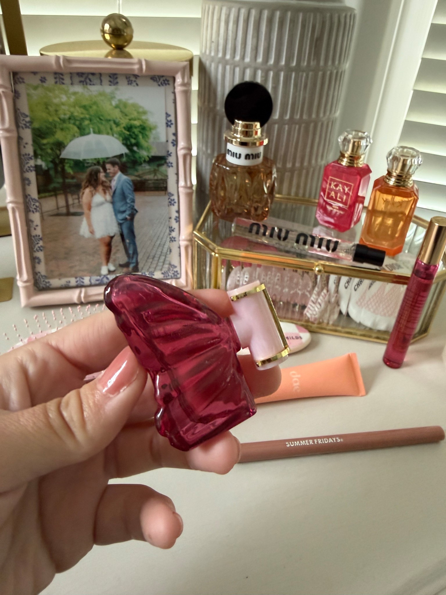 The most gorgeous perfume…perfect for Mother’s Day gifting! 

There’s a stunning large size bottle but this gift set duo also comes with a mini butterfly bottle ✨




#LTKselfcare #LTKMothersDay #LTKBeauty