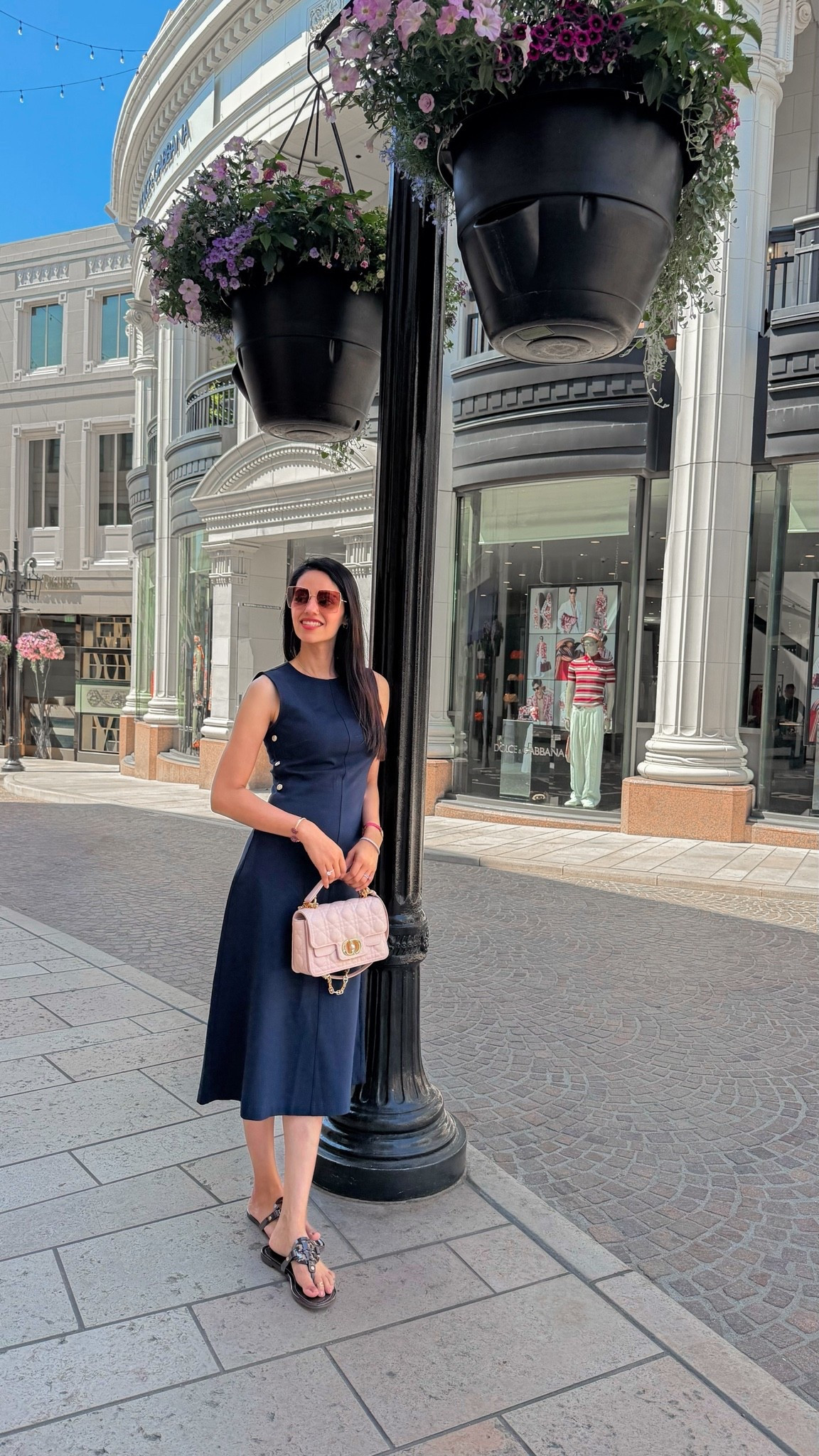 Current outfit obsession. 🤍

You know it’s a good find when you keep reaching for it. Comfortable, flattering, and easy to dress up or down.
I linked the exact dress for you—and it’s currently on sale! Happy shopping! 💙

#LTKootd #LTKmomlife #LTKOver40