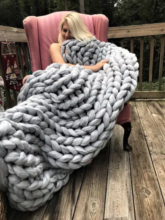 Super chunky knit blanket, chunky knits, merino wool blanket, knitted blanket, chunky yarn, Arm knit | Etsy (US)