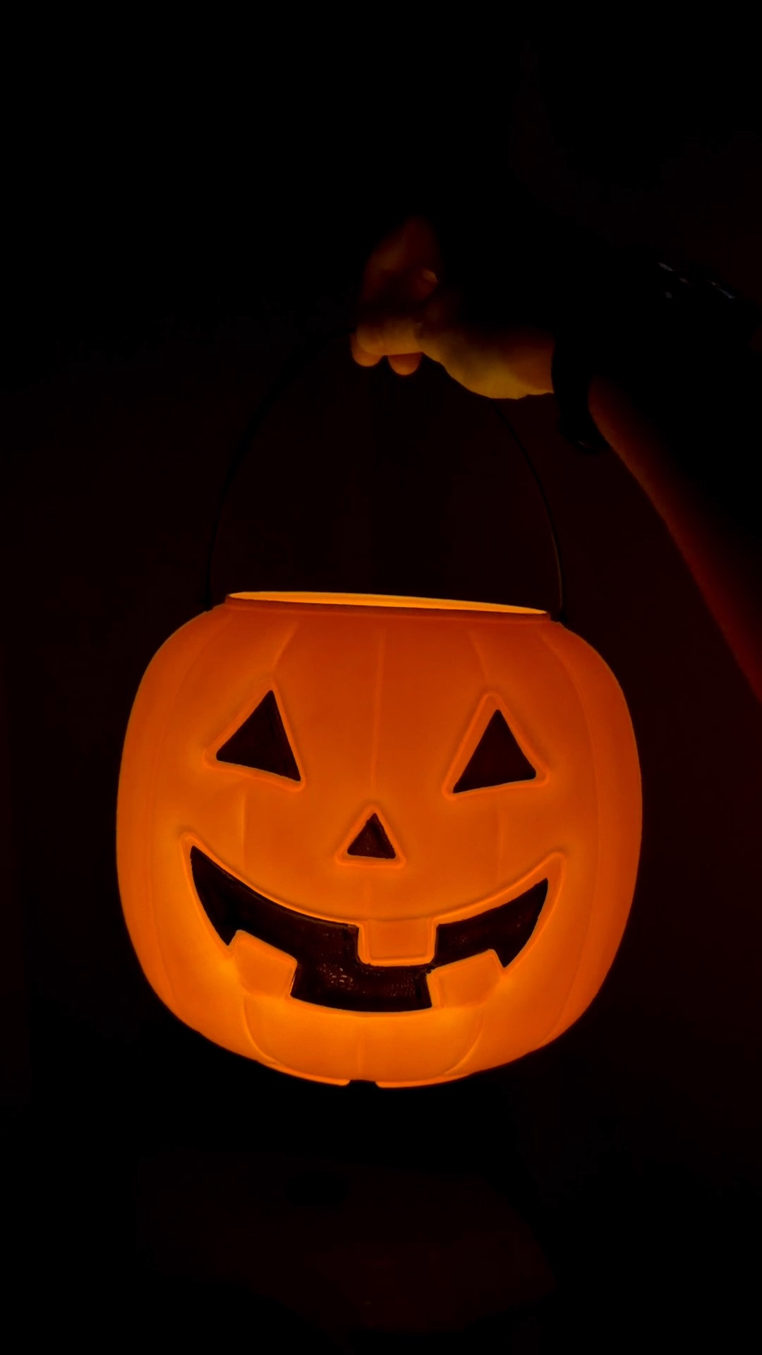 Happy October! Here’s how I added glowing pumpkin pails to my outdoor Halloween decor! All of the supplies were just around $50! Low cost, high impact decor! ……….. halloween decor diy halloween decor easy halloween decor diy halloween decorations outdoor halloween decor halloween DIY Halloween projects halloween party decor outdoor decorations walmart halloween decor jack o lantern pails trick or treat bucket jack-o-lantern bucket jack-o-lantnern pail halloween crafts cheap halloween decor easy halloween decor halloween projects easy halloween projects 90s halloween nostalgic Halloween

#LTKmomlife #LTKHome #LTKKids