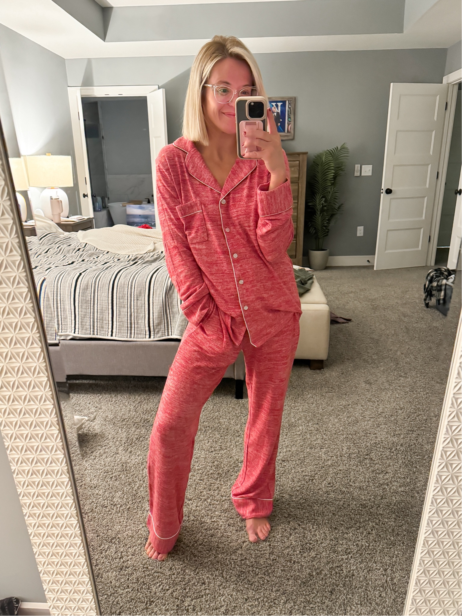 Looove this pajama set, so freaking cozy and soft. Perfect for the holidays and would also make a great gift especially for a new mom! 

Christmas pajamas / PJs 

#LTKHoliday #LTKFindsUnder50 #LTKSeasonal