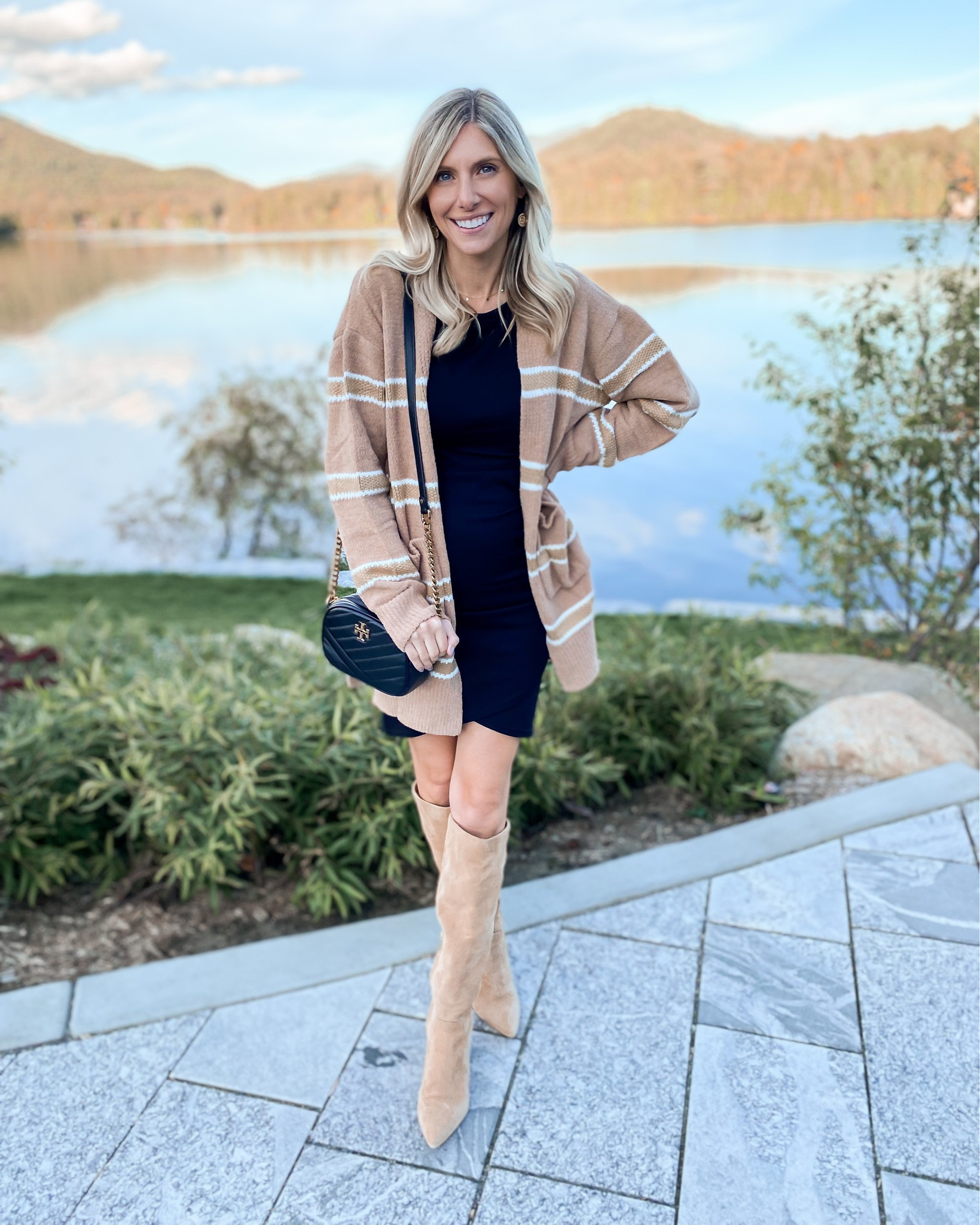 Falling for these seasonal neutrals 🍁 
•
•
•


#LTKstyletip #LTKSeasonal