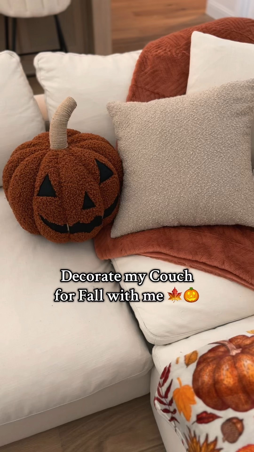 Decorate my couch for fall with me.



#LTKSeasonal #LTKSaleAlert #LTKHome