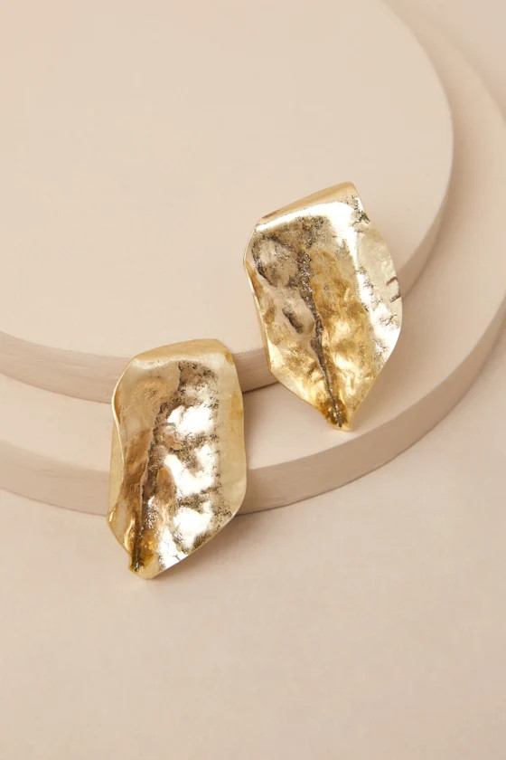 Elitia Gold Hammered Asymmetrical Earrings | Lulus