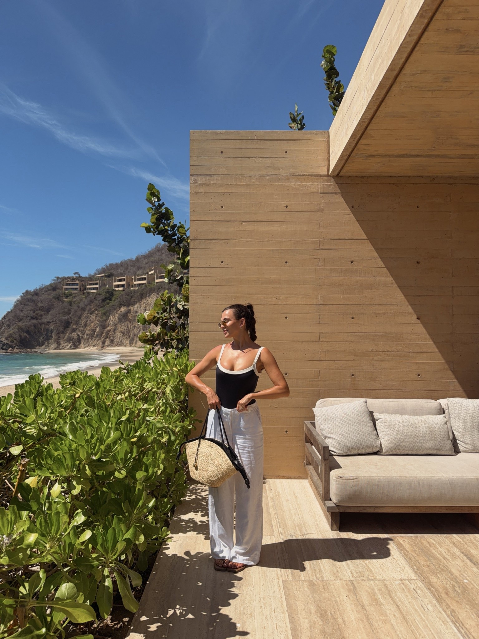 Could not be more obsessed with this pool fit!!! (wearing size small in swimsuit!)

Monday swimwear, one piece, travel finds, Amazon finds, Zara, beach bag, beach look, Cabo, Mexico, Hawaii outfit inspo, travel, aritzia, travel finds for less 