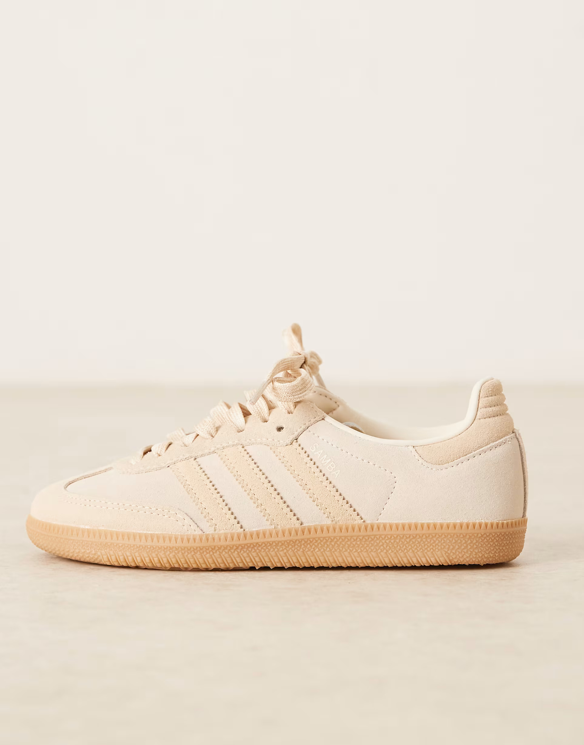adidas Originals Samba OG sneakers in off-white | ASOS | ASOS (Global)