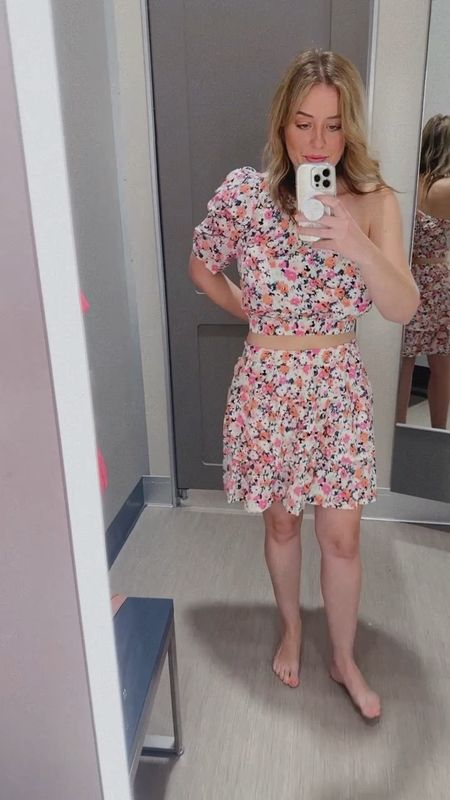 Spring floral two piece at Target

It wouldn’t fit tighter like how I’m holding if I had that small. This is the medium. But I didn’t want it to show my stomach 

#LTKSeasonal