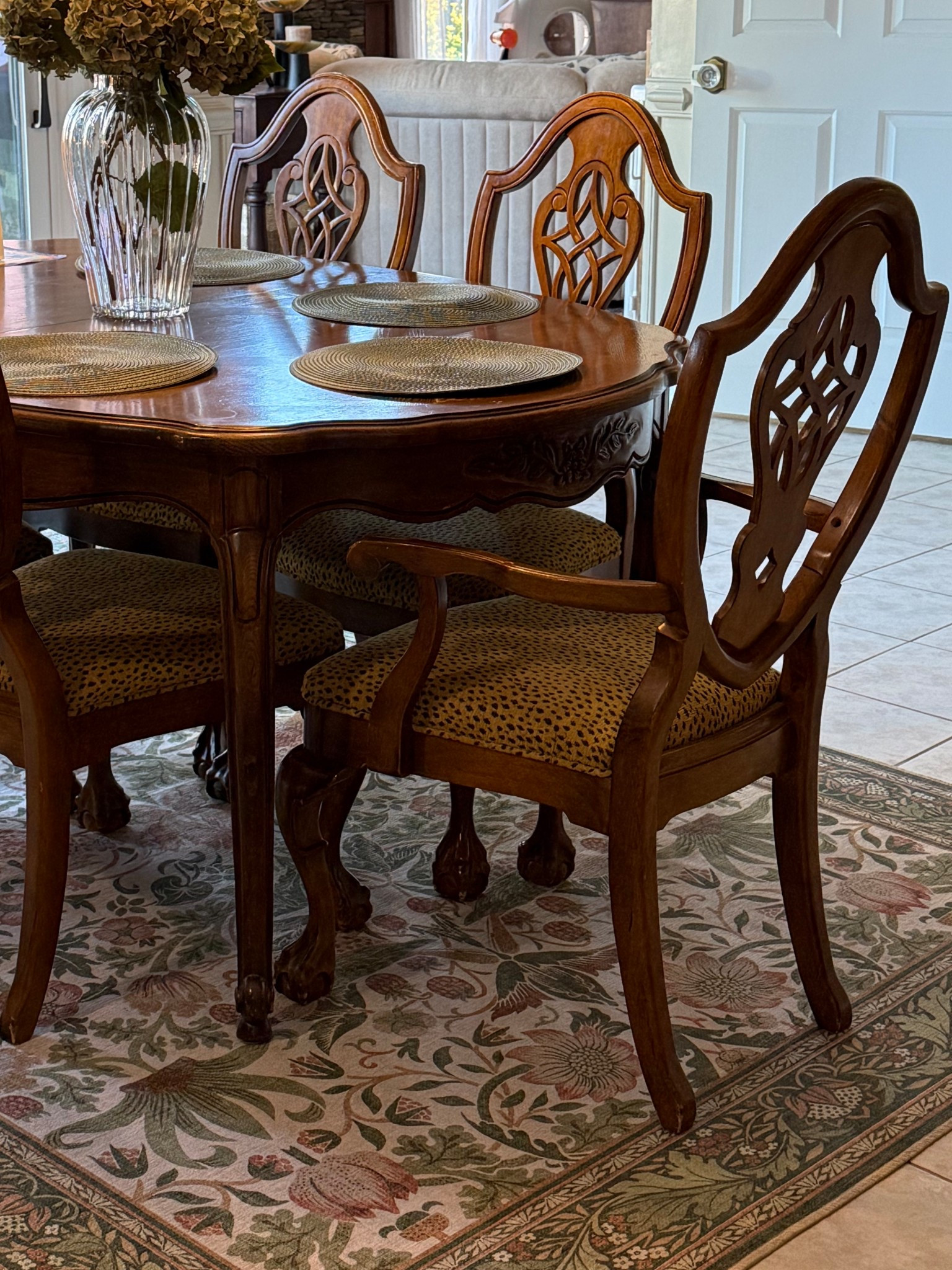 We added the Strawberry Thief Sage & Rose rug from Ruggable under our kitchen table to warm up the space and it completely transformed the room.

The sage green and muted rose tones layer beautifully with warm wood and traditional interiors, and the fact that it’s washable makes it perfect for high-traffic areas like a kitchen.



#LTKHome