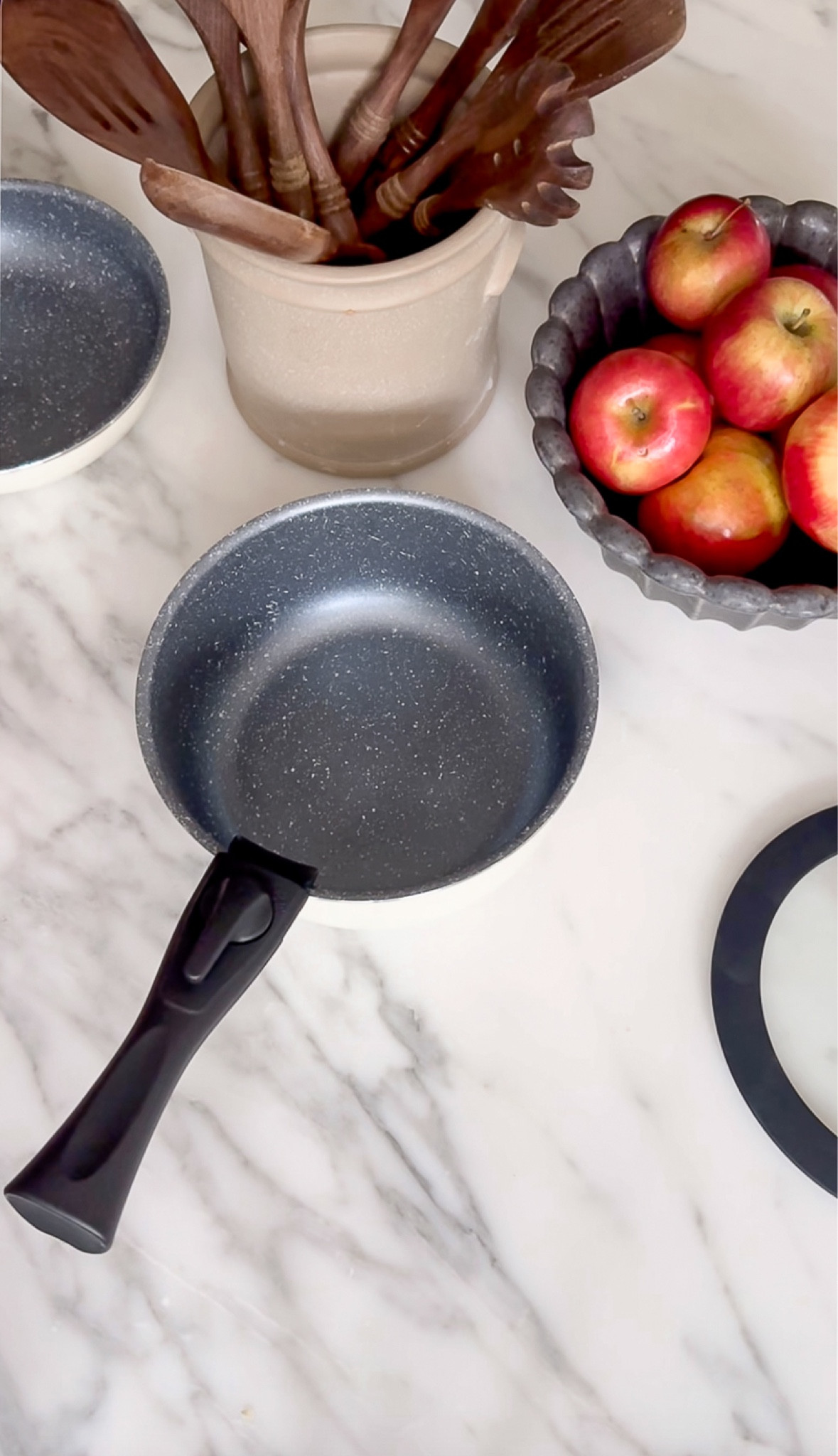 Prime big deal day, cookware, removable handle, neutral cookware, camping utensil, kitchen, 6 piece, bowl, amazon find, under $50

#LTKhome #LTKxPrime #LTKfindsunder50