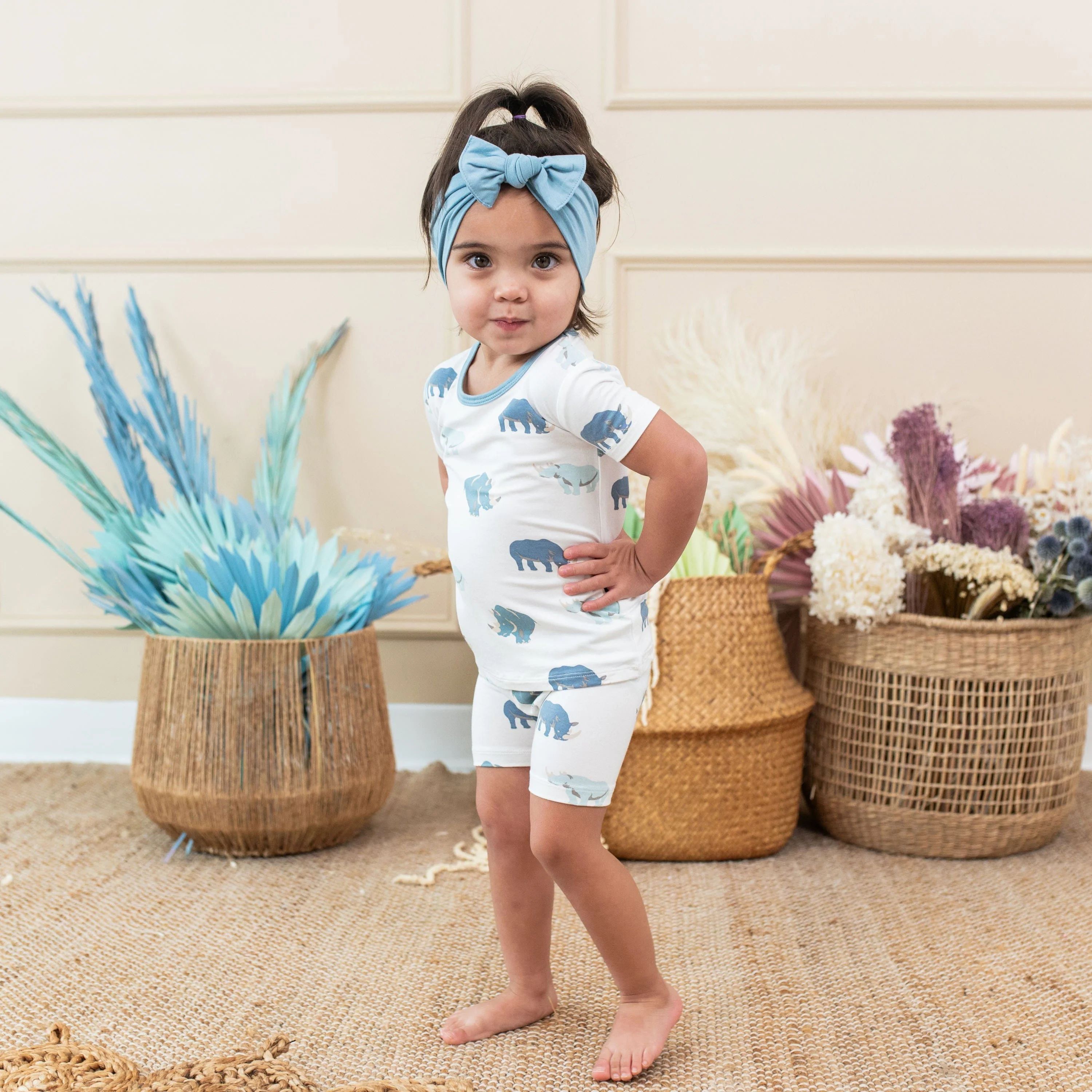 Short Sleeve Pajamas in Rhino | Kyte BABY