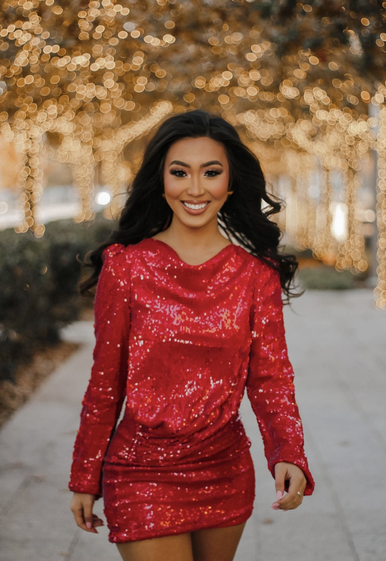 my favorite holiday dress! the style and sequins are so stunning onn

#LTKparties #LTKGiftGuide #LTKHoliday