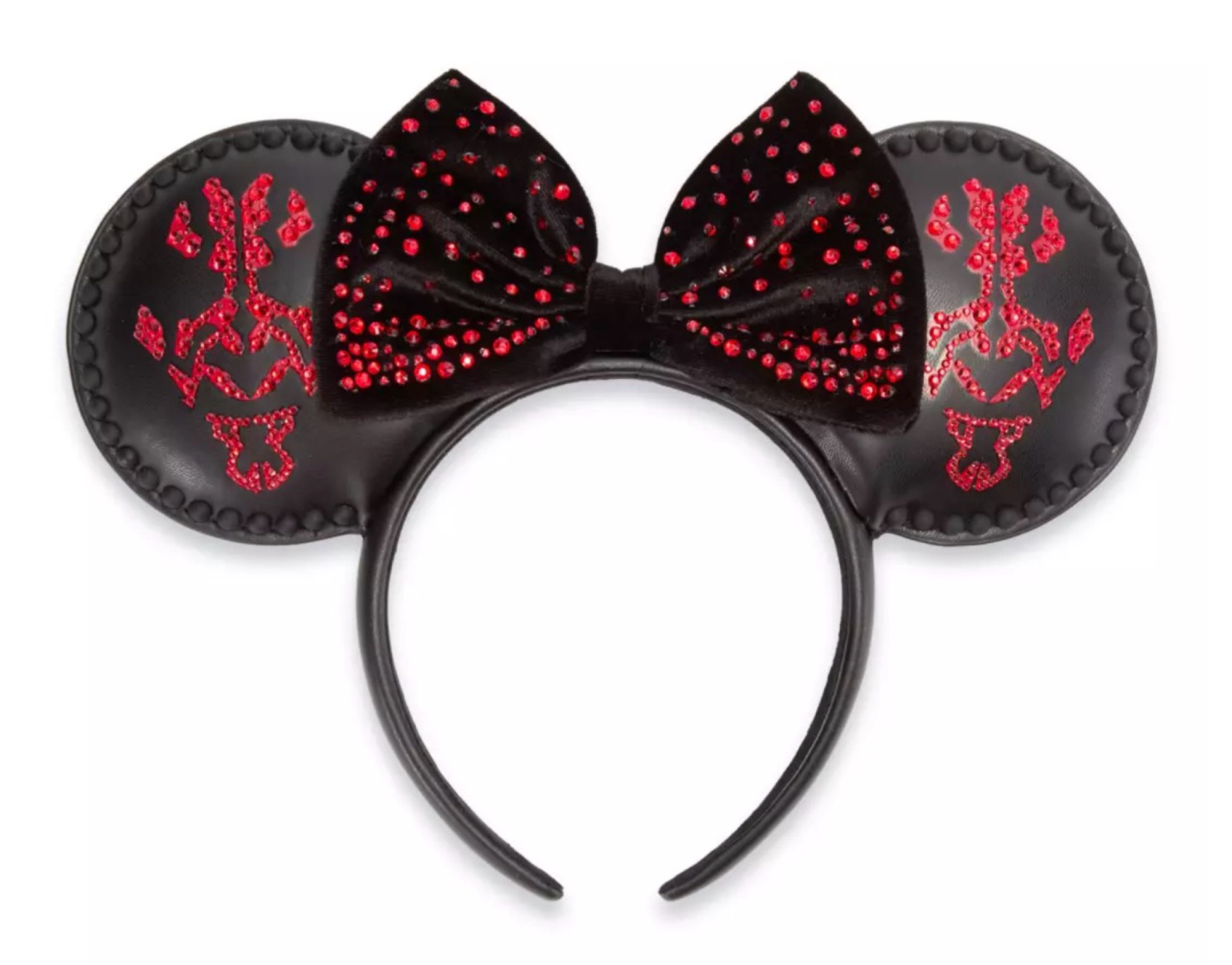 New Maul and Padme ears from baublebar! These will likely only be online until they sell out, of course I had to grab them 🥰🙌

#LTKBeauty #LTKSeasonal