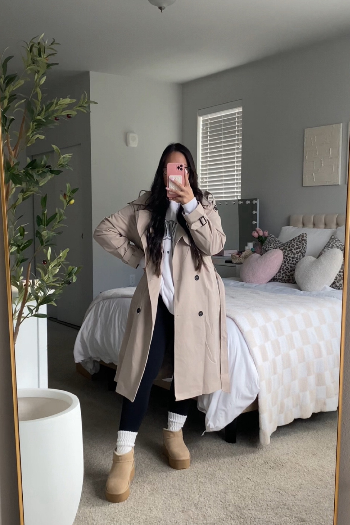 Trench coat is currently 20% off

#LTKShoeCrush #LTKStyleTip #LTKSaleAlert