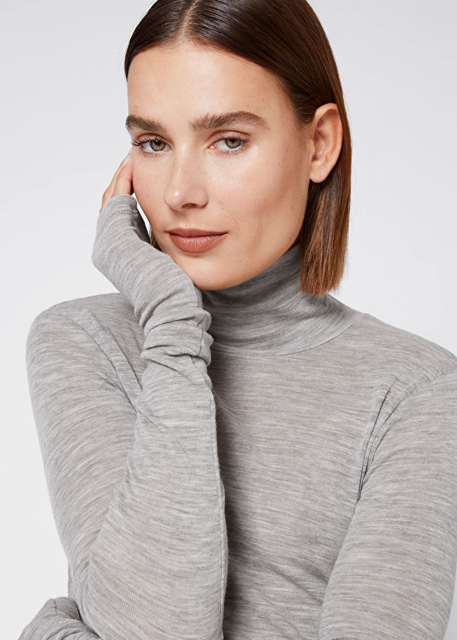 Long-Sleeved Woolen Turtleneck Top | & Other Stories US