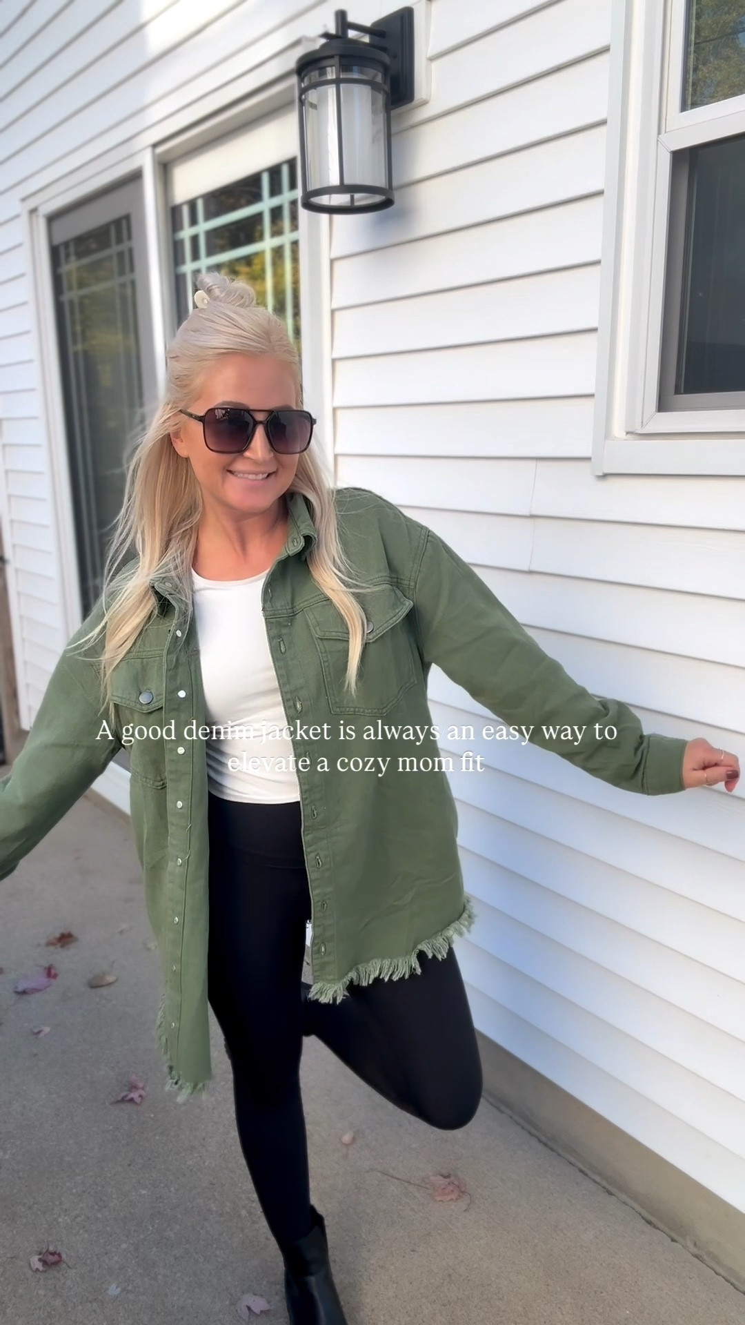 An elevated cozy mom fit is what I live for 🤌🏻
The color of this jacket is perfect for fall

#LTKStyleTip #LTKSeasonal #LTKPetite