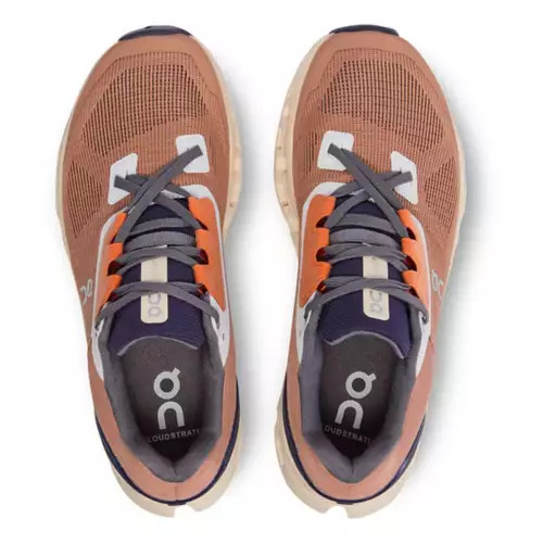 Women's On Cloudstratus Running Shoes | Scheels