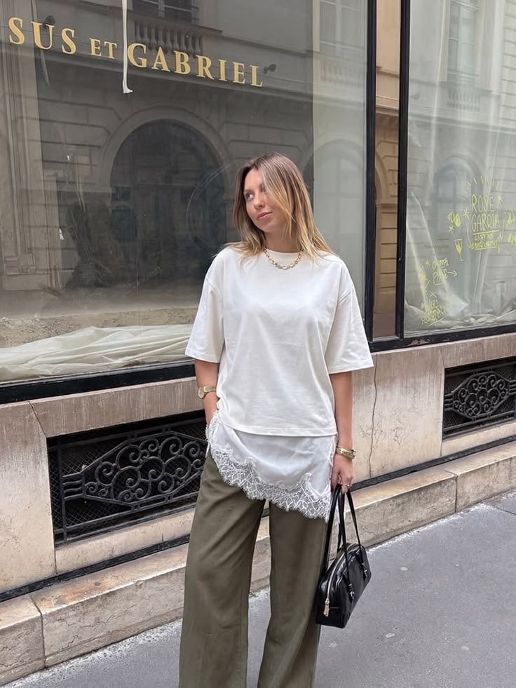 Olive green pants 
White shirt
White satin top

#LTKMothersDay #LTKootd #LTKstorytime