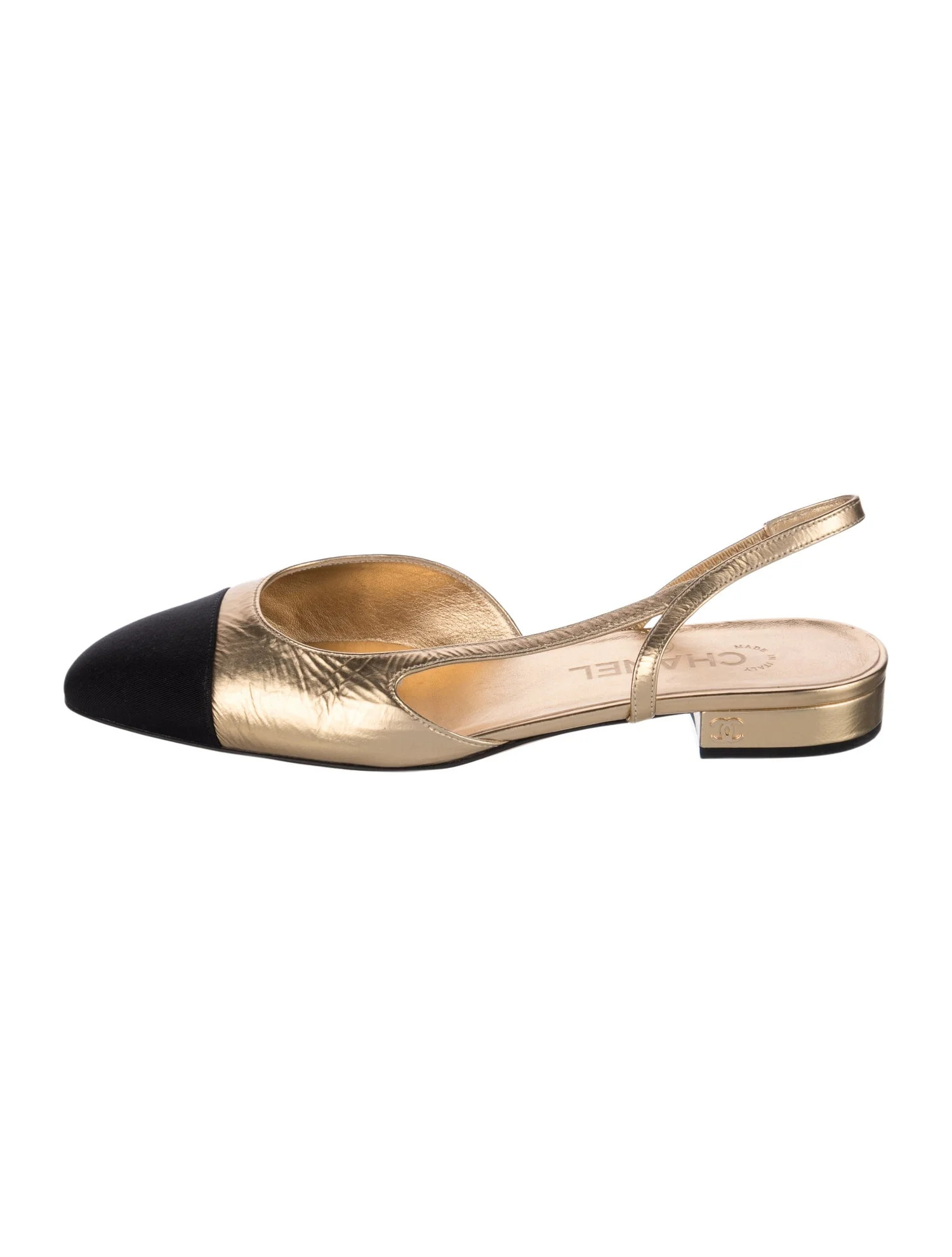 Chanel Interlocking CC Logo Leather Slingback Flats - Black Flats, Shoes - CHA1400027 | The RealR... | The RealReal